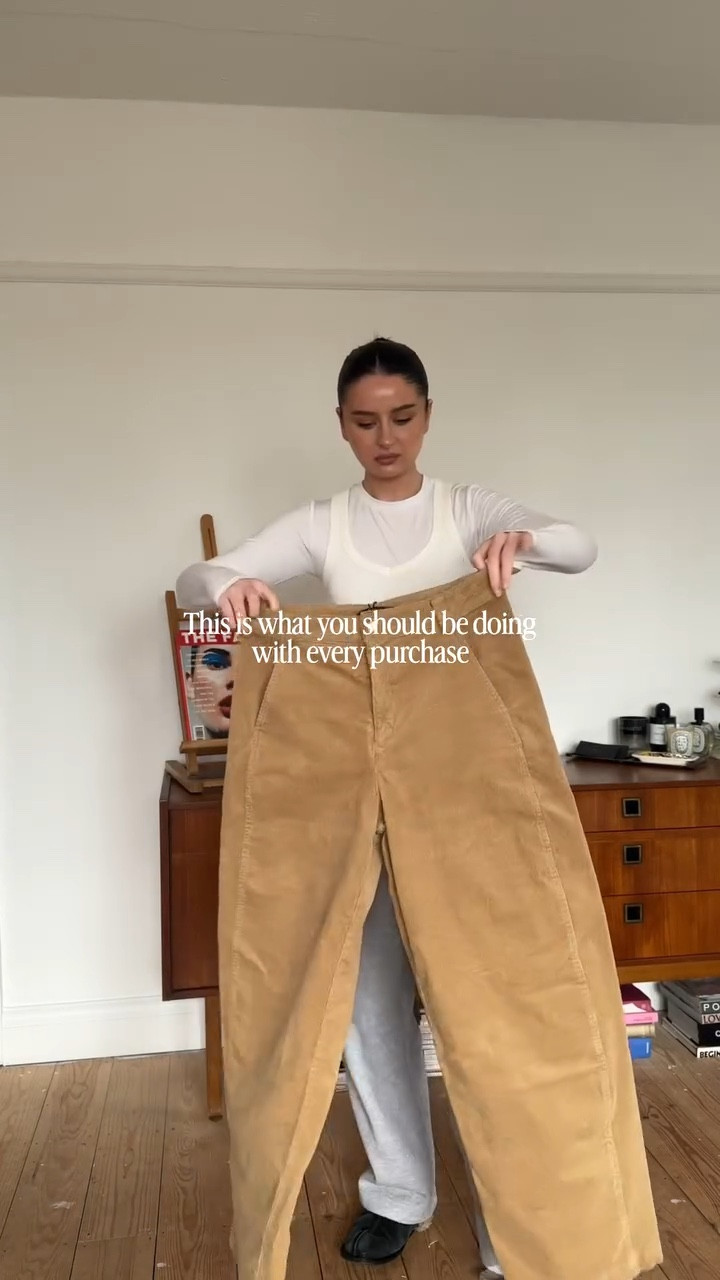 If you can’t make at least 3 outfits, it doesn’t fit into your wardrobe. 

You’ll end up buying more clothes to go with that item instead of fitting it into your existing wardrobe. 

#autumnoutfits #outﬁtinspo #ootd #casualoutfitideas #comfystyles