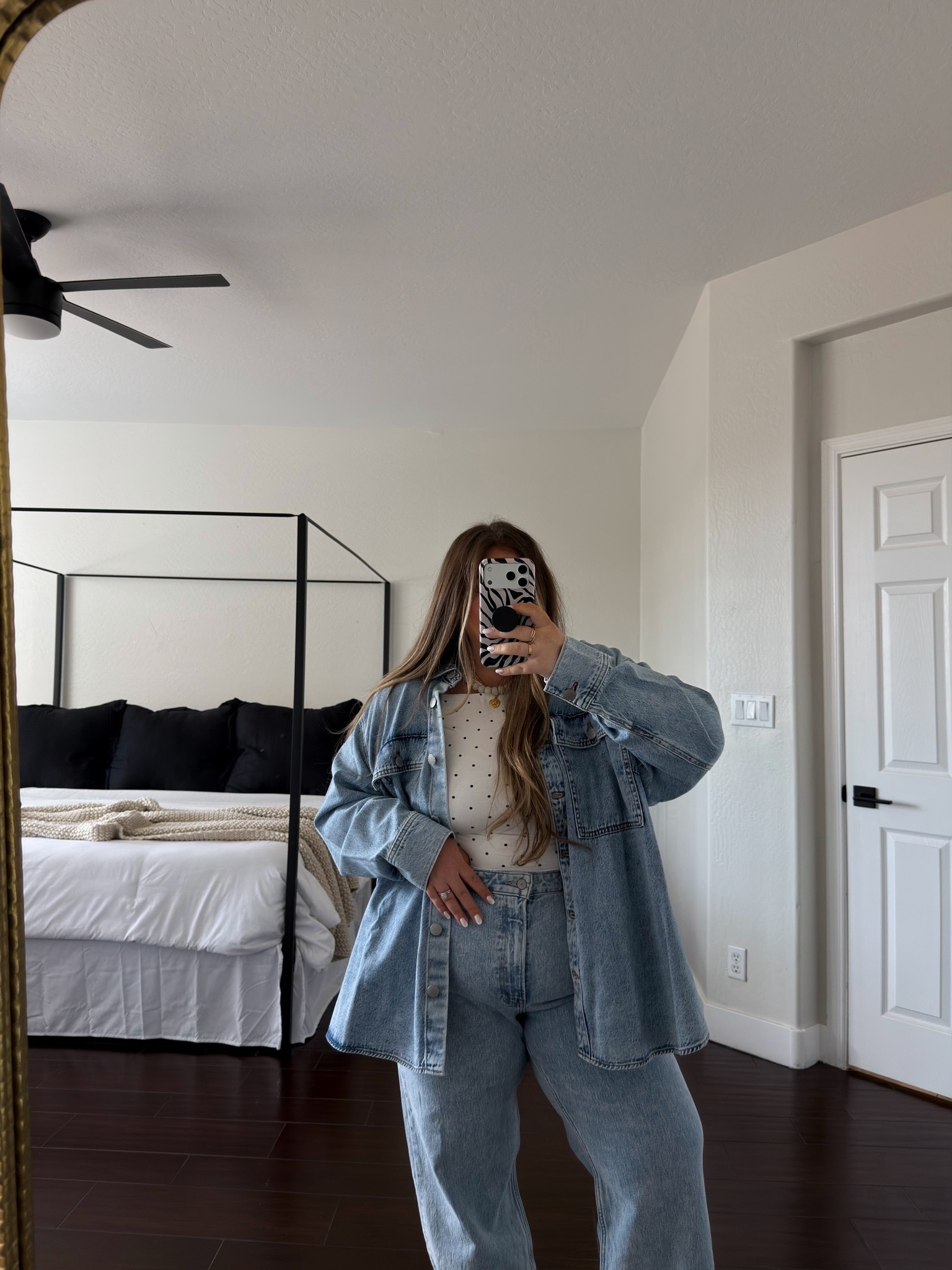 cutest polka dot top!! i’m wearing the large! 


@copperandcloth.shop #ad