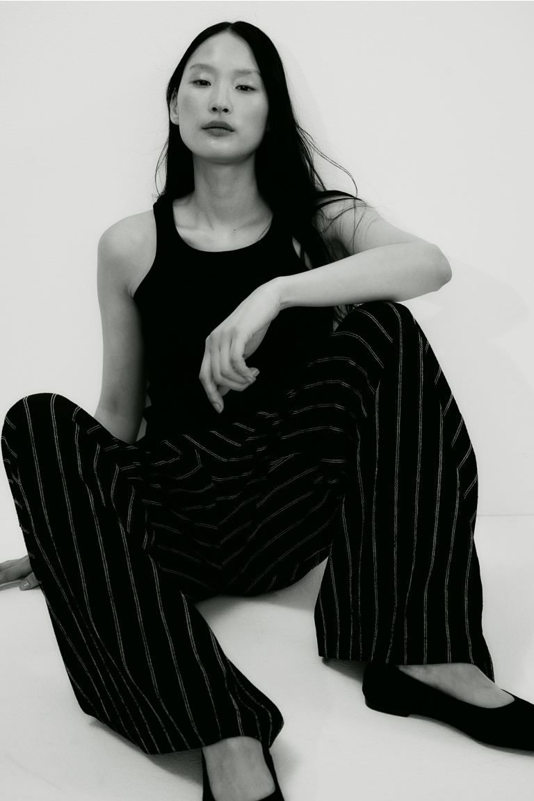 Wide pull-on trousers - High waist - Long - Black/Striped - Ladies | H&M GB | H&M (UK, MY, IN, SG, PH, TW, HK)