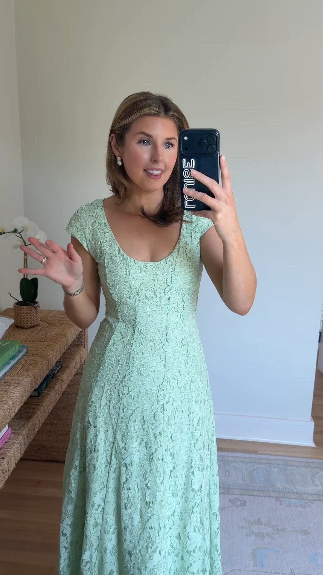 Mint green dress for spring! Wearing a 4