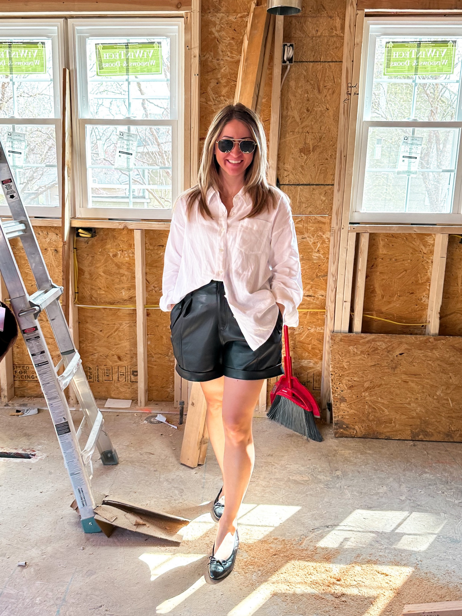 Work project meetings but make it spring chic ✨☀️🏡 shorts are 20% off today!

#LTKFind #LTKshoecrush #LTKsalealert