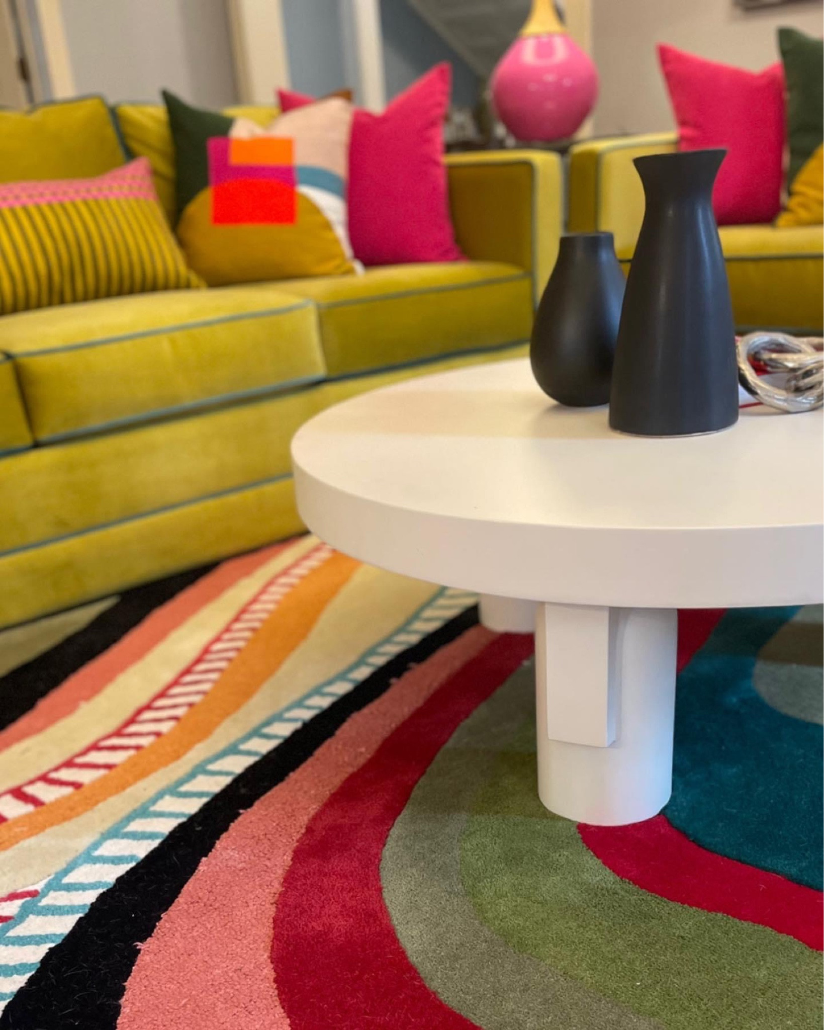We love a fun colorful client🤩

#LTKFind #LTKhome