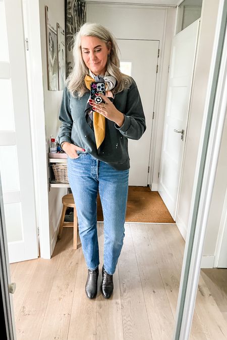 Ootd. Blue Levi’s 501 jeans paired with a heattech baselayer and an embellished sweatshirt (Zara, L), scarf tied to a bow and Chelsea boots (old). 



#LTKeurope #LTKstyletip #LTKover40