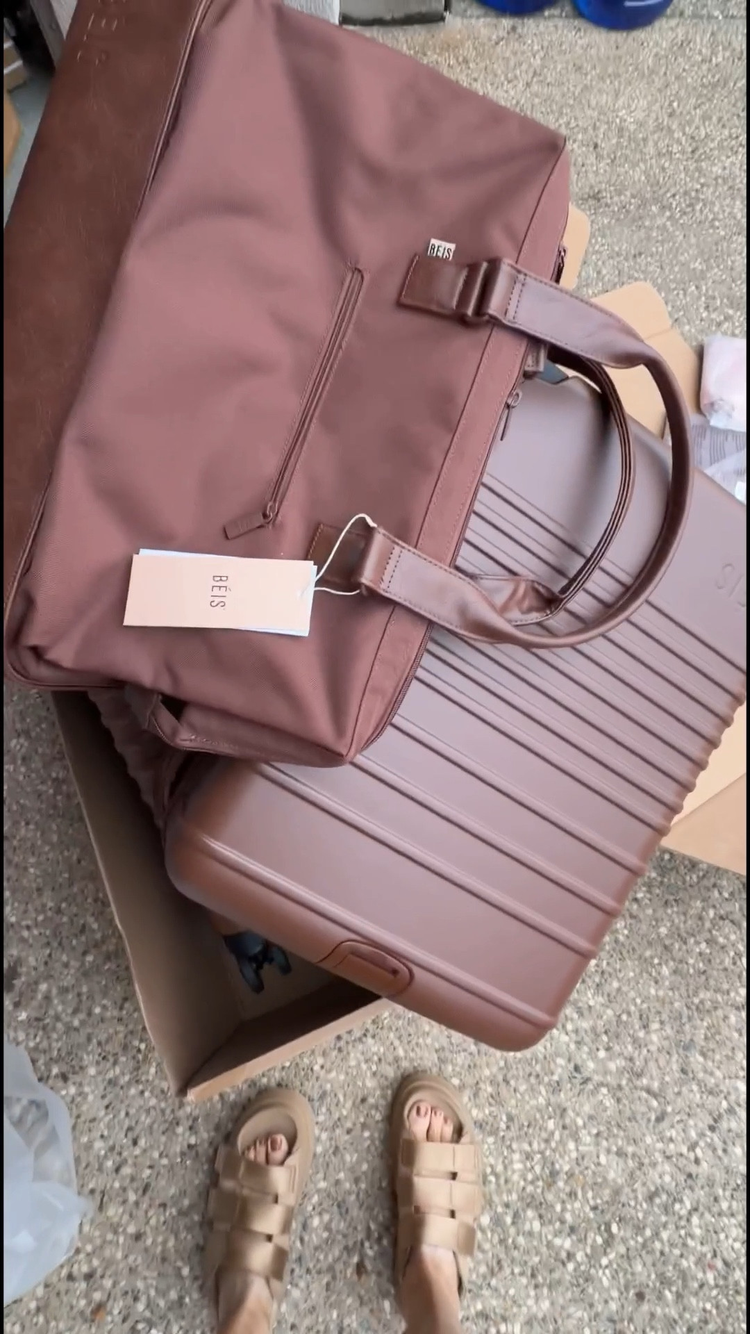 Luggage set I love that alert of overweight 👊🏻

#LTKstorytime #LTKGiftGuide #LTKTravel