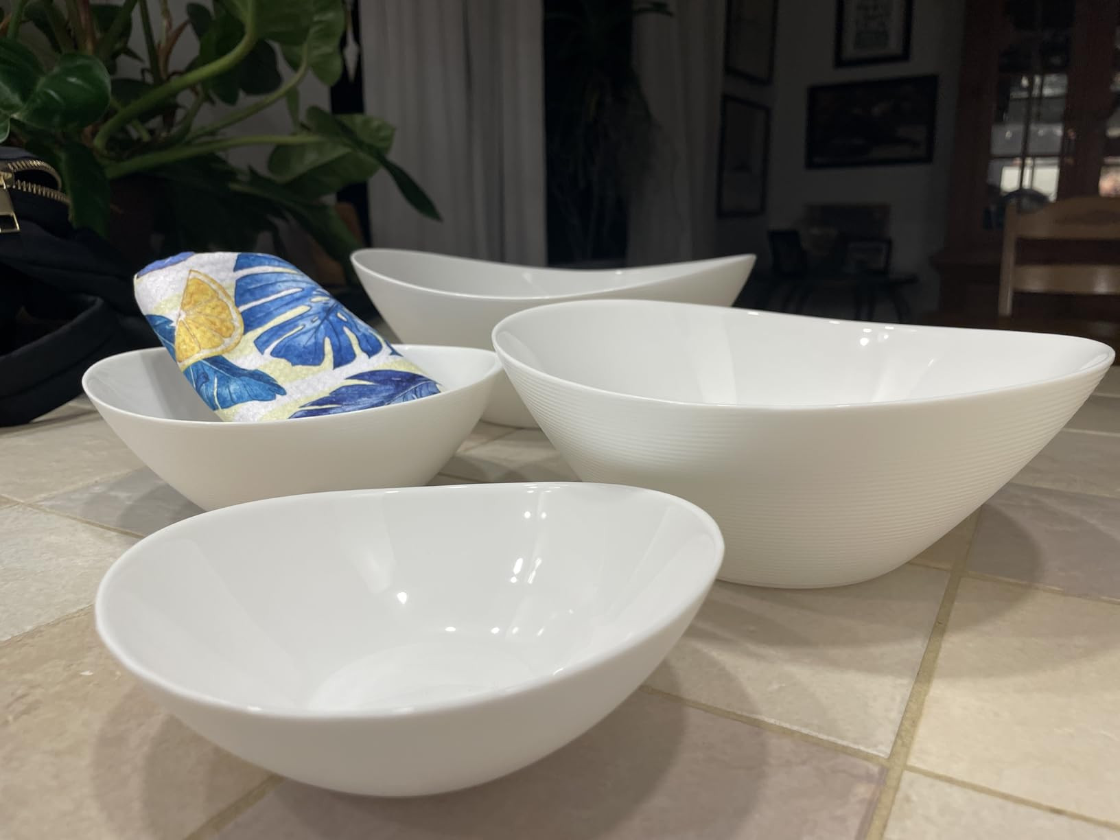 LaGlint Oval Serving Bowls Set of 4, 12/20/43/66 OZ Opal Glass Lightweight White Nesting Bowls, M... | Amazon (US)