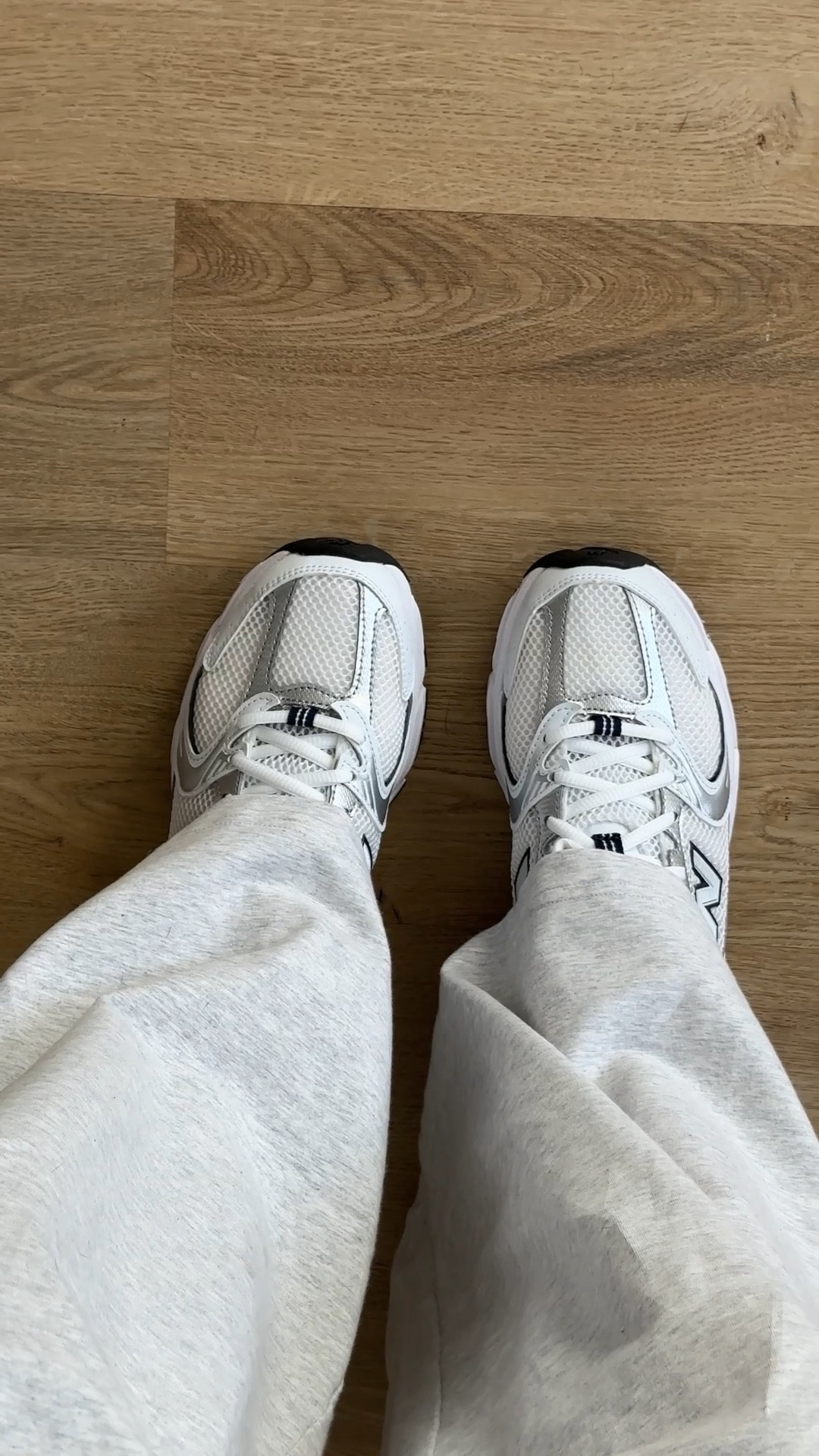 lounge set & new sneakers! Wearing small set and sized down 0.5 sizes in the sneakers!

New balance 530, aerie, lounge set 

#LTKSeasonal #LTKStyleTip #LTKShoeCrush