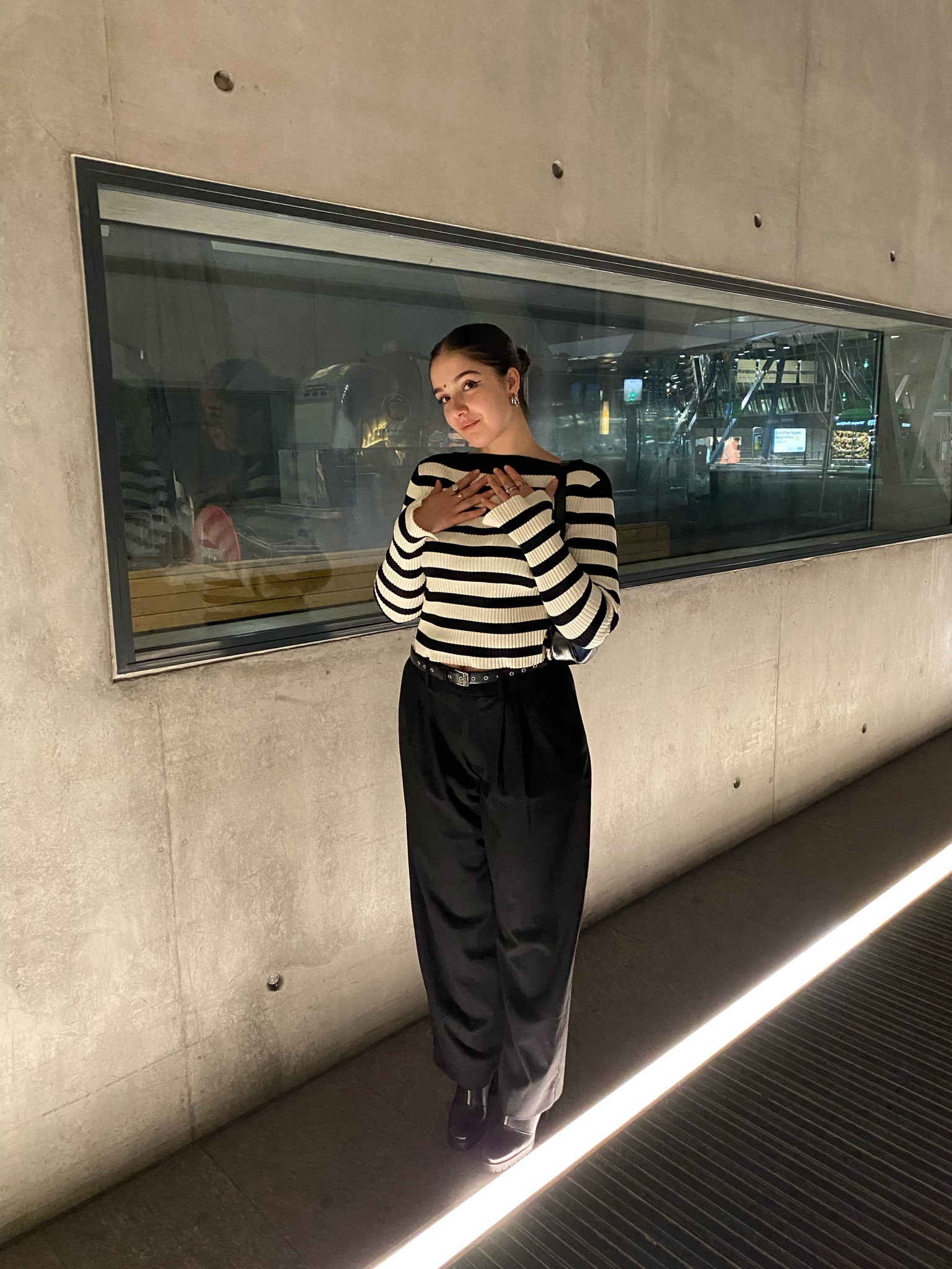H&M stripe blouse & wide fit trousers, Zara shoulder bag & high heels boots with silver zipper, Diesel belt 

#LTKcurves