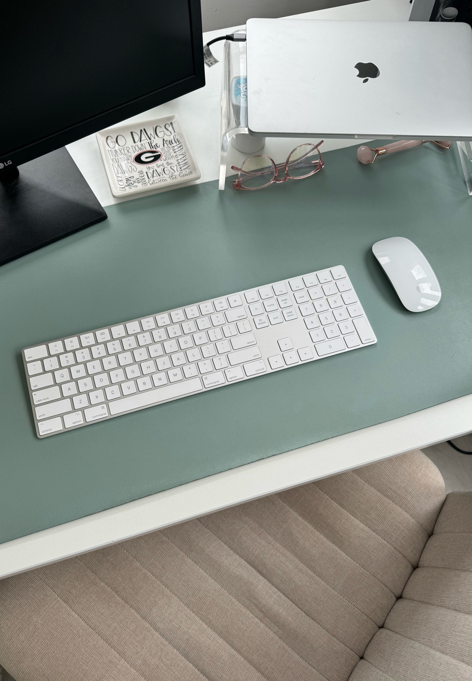 At home office set up with my favorite Amazon finds! I have the original cross cross chair, but I love that they created one with wheels

#LTKhome #LTKfindsunder50 #LTKfindsunder100