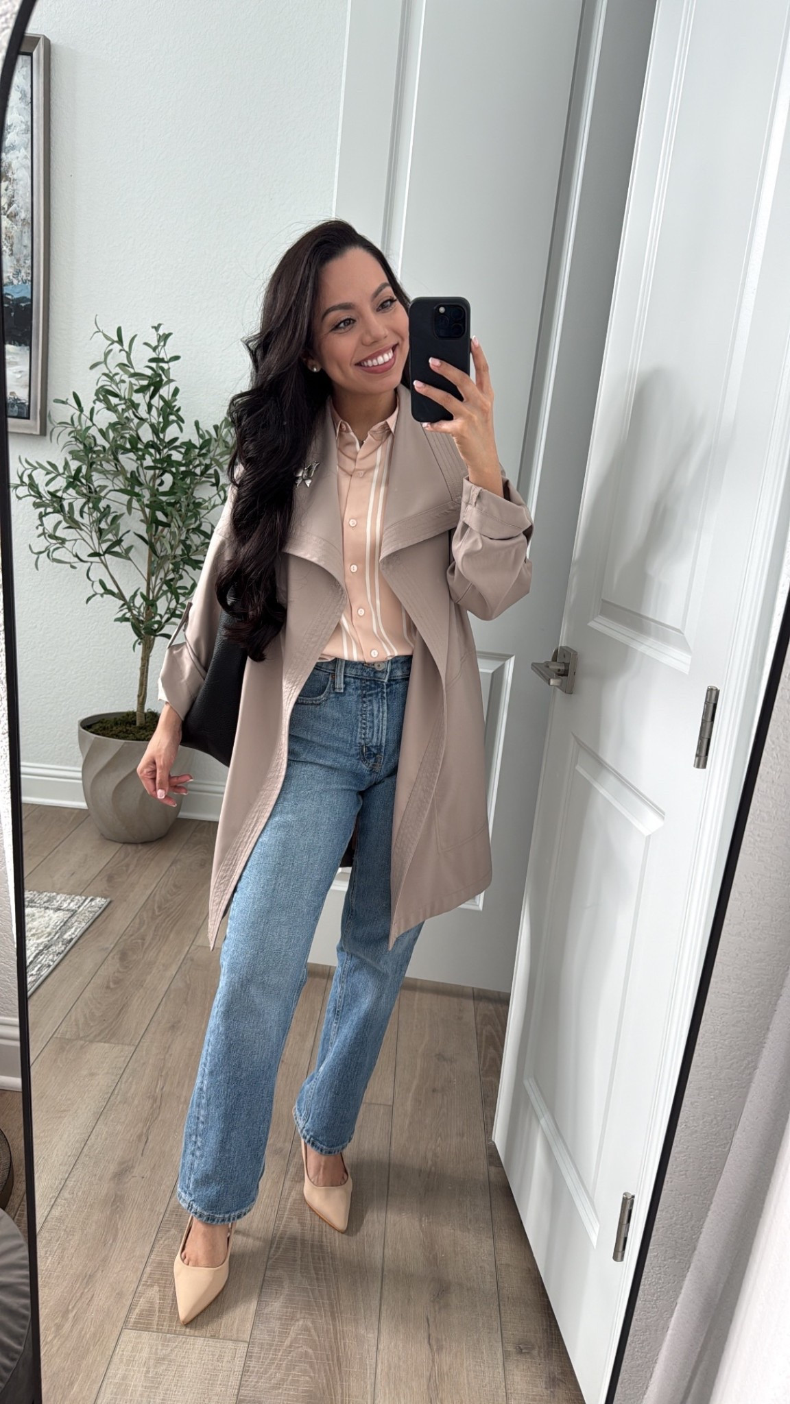 This tote has been a fav lately! It has so much space and a detachable compartment pouch with zipper 


#LTKWorkwear #LTKootd #LTKFindsUnder50