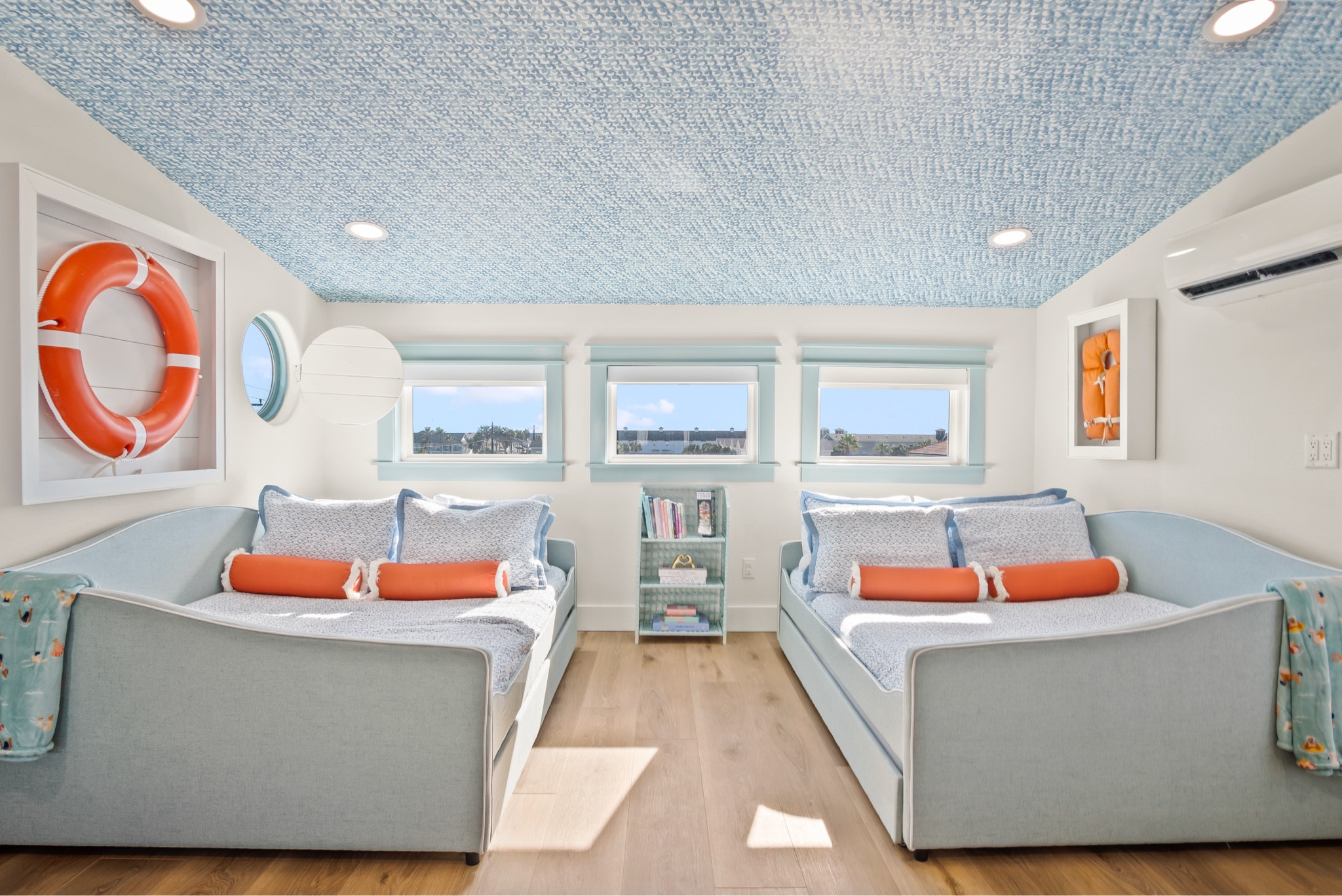 Coastal charm meets cozy comfort in this dreamy daybed room from our latest project!  Soft blue tones, playful pops of orange, and nautical accents create the perfect retreat. Shop exact and similar items to bring this look home.
#CoastalLiving #DaybedDreams #CoastalDecor #NauticalStyle #BeachHouseVibes #HomeInspiration #RelaxInStyle #CoastalInterior



#LTKHome