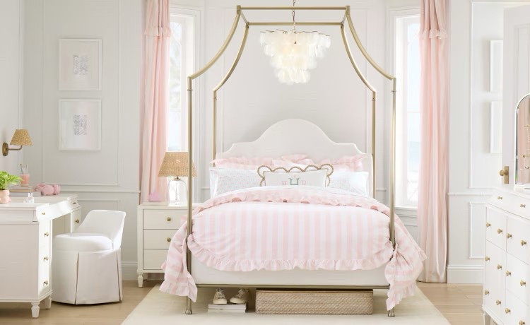 Dreamy pink perfection! This soft and elegant space gives major princess vibes with its canopy bed, ruffled bedding, and touches of gold. The ultimate cozy-chic retreat!

#BedroomGoals #PinkDecor #CanopyBed #GirlyRoom #SoftAesthetic #InteriorInspo #HomeDecor #ChicSpaces #PrettyInPink #DreamRoom #PastelVibes #BlushBedroom #ElegantInteriors #RoomInspo #CozyChic

#LTKSaleAlert #LTKHome #LTKStyleTip