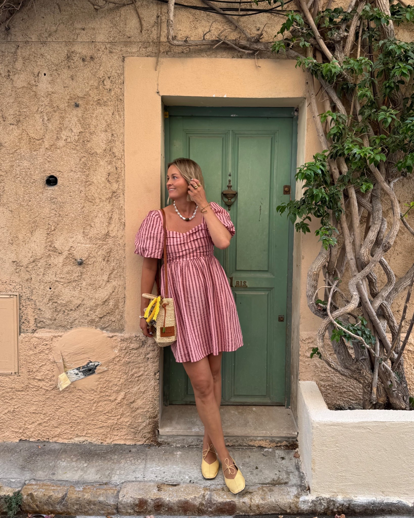 Cutest summer dress! Wearing size 10

Holiday outfits / summer outfits / euro summer



#LTKeurope #LTKuk #LTKsummer