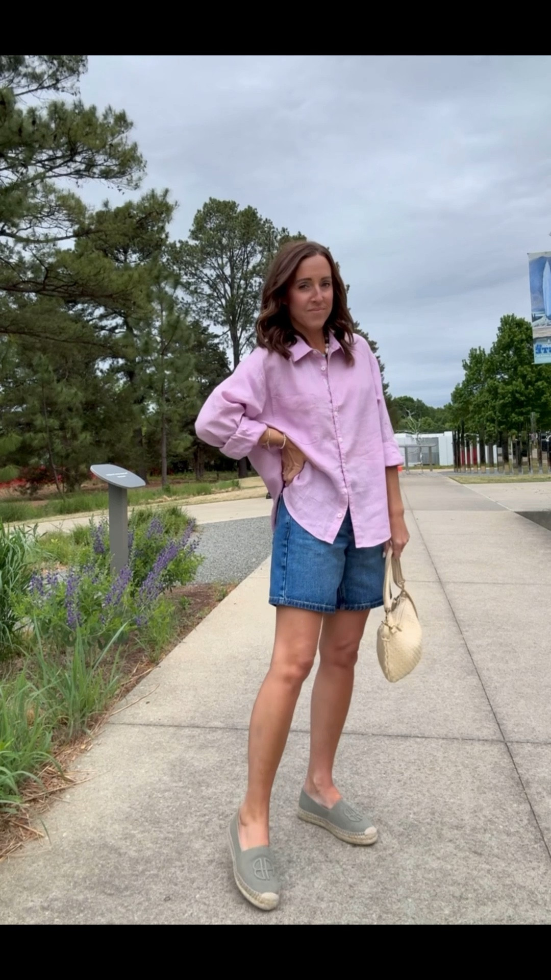 Relaxed Sunday outfit. Linen buttondown. Bermuda denim shorts. Espadrilles. 
Top S. Shorts US4

#LTKootd #LTKOver40 #LTKSeasonal