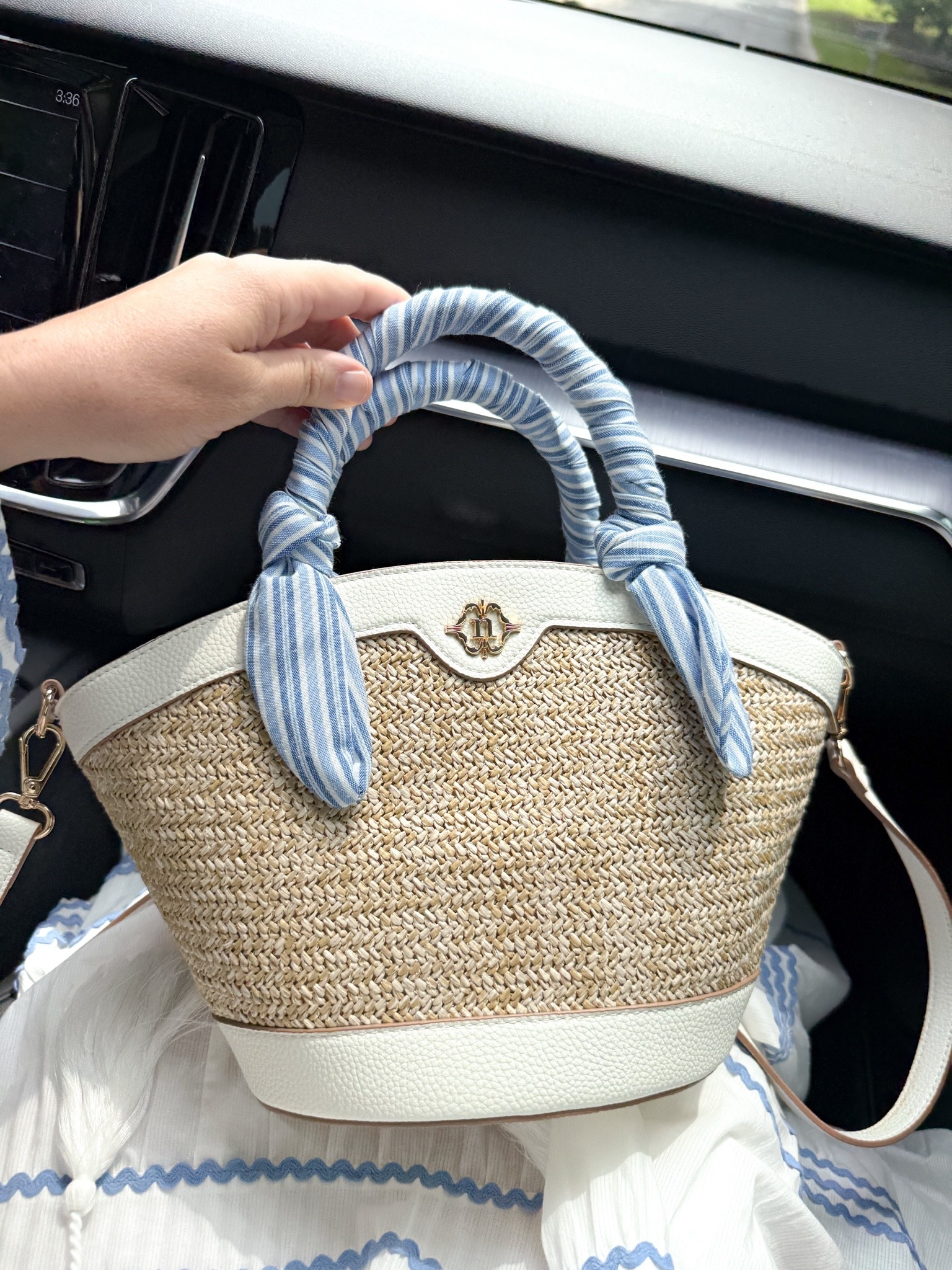 The sweetest gift from my kids for Mother's Day!

Straw bag, Summer bag, blue and white