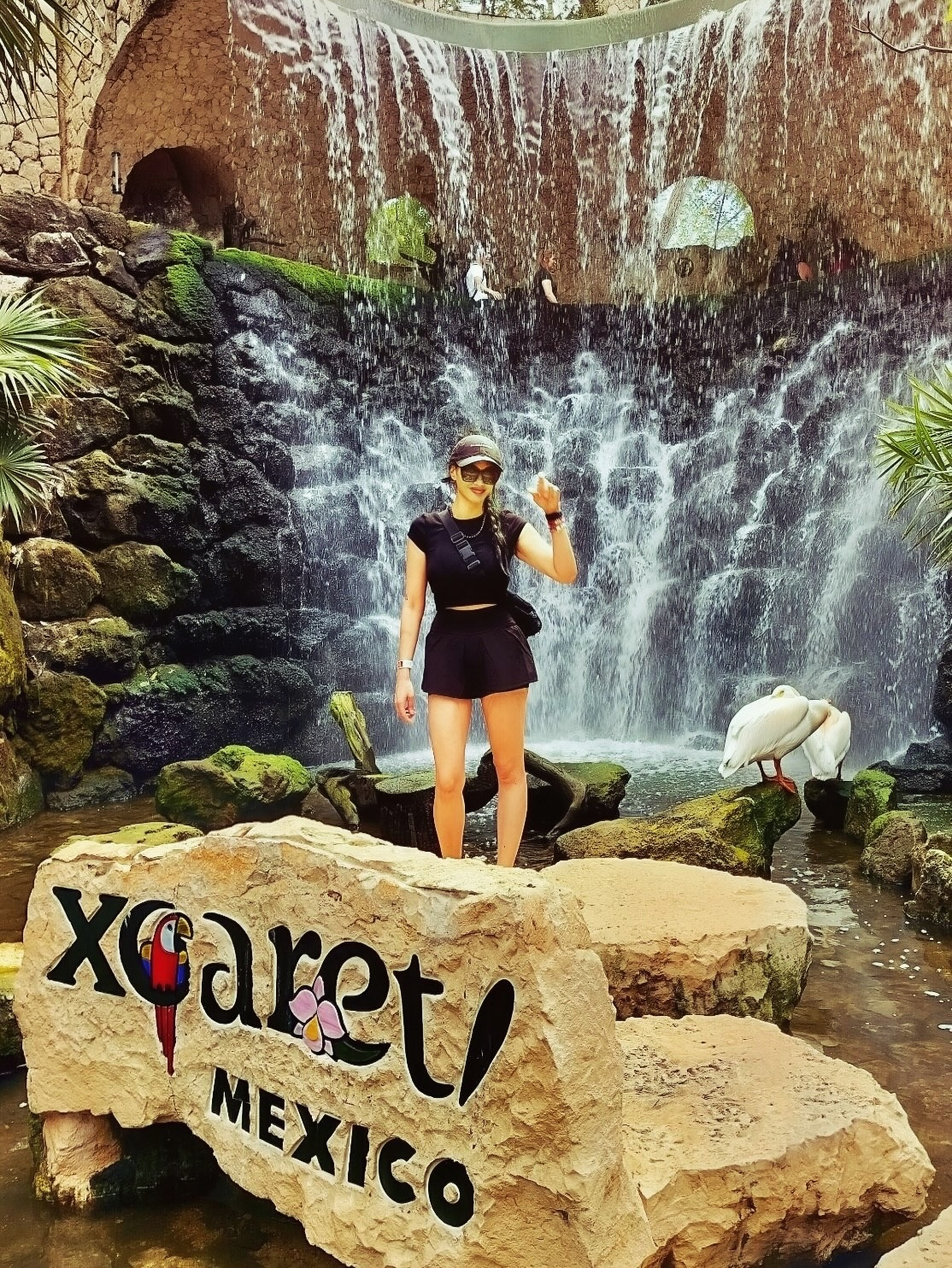 Hi, I’m Jordy

A work-from-home mama balancing life, love, and a little bit of magic in Playa del Carmen

I still make time to play dress up because everyday life deserves to feel soft, styled, and beautiful

Get ready with me as I move through motherhood, digital projects, and all the in-between moments

Follow me for everyday outfits and real-life moments 🤍