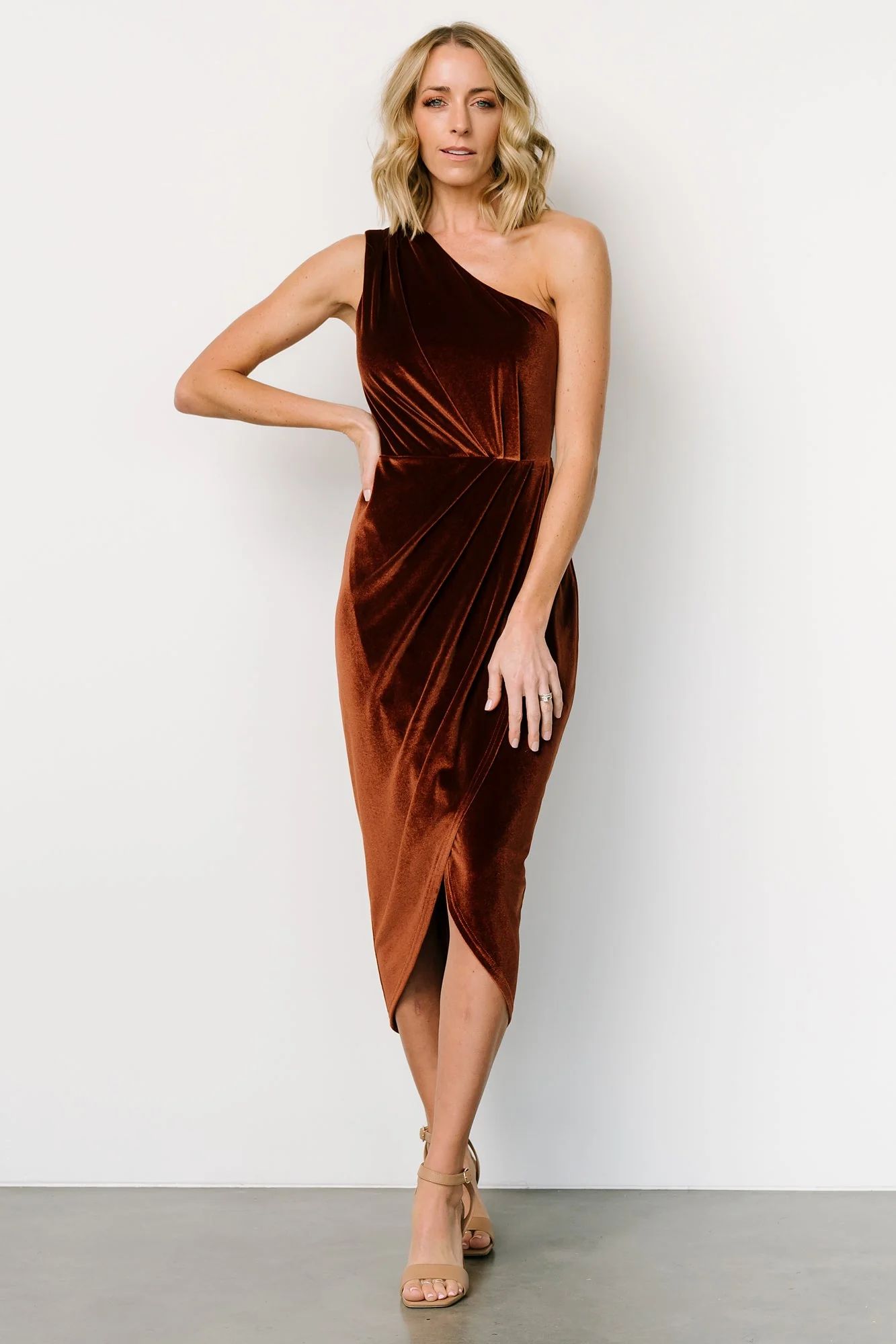 Kourtney Velvet One Shoulder Midi Dress | Bronze | Baltic Born