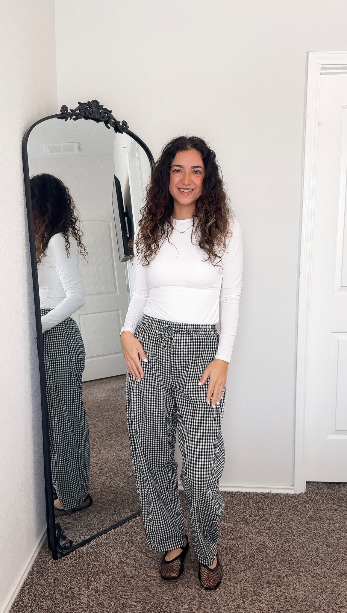 my favorite gingham pants!! wearing a size small 🖤🤍

#LTKPetite #LTKootd #LTKWorkwear