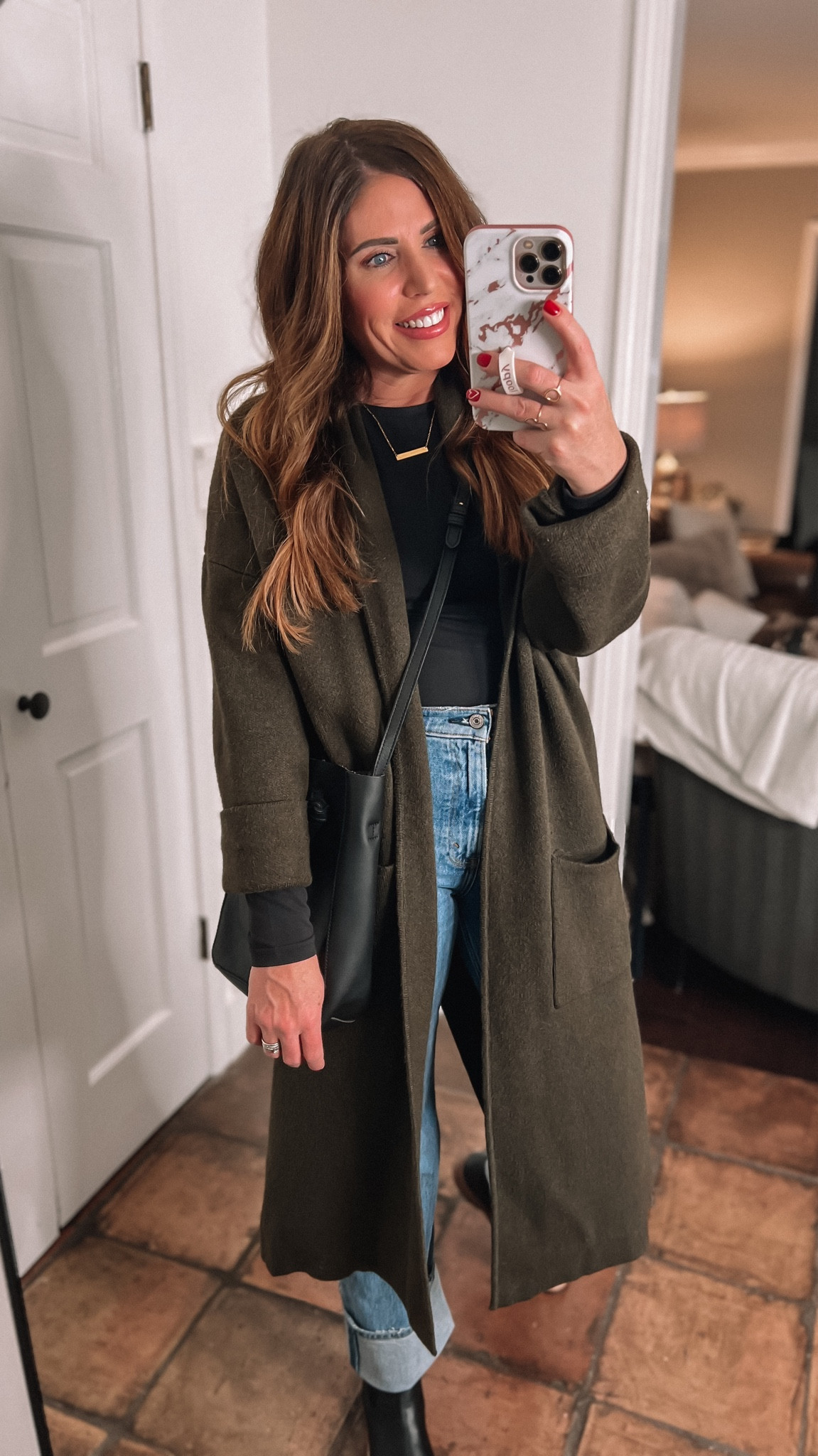 Casual winter outfit 

Sweater coatigan
Long sleeve fitted crew neck
High rise 90s relaxed jeans 
Nisolo Chelsea boots
Transport bucket tote



#LTKover40 #LTKfindsunder100 #LTKstyletip