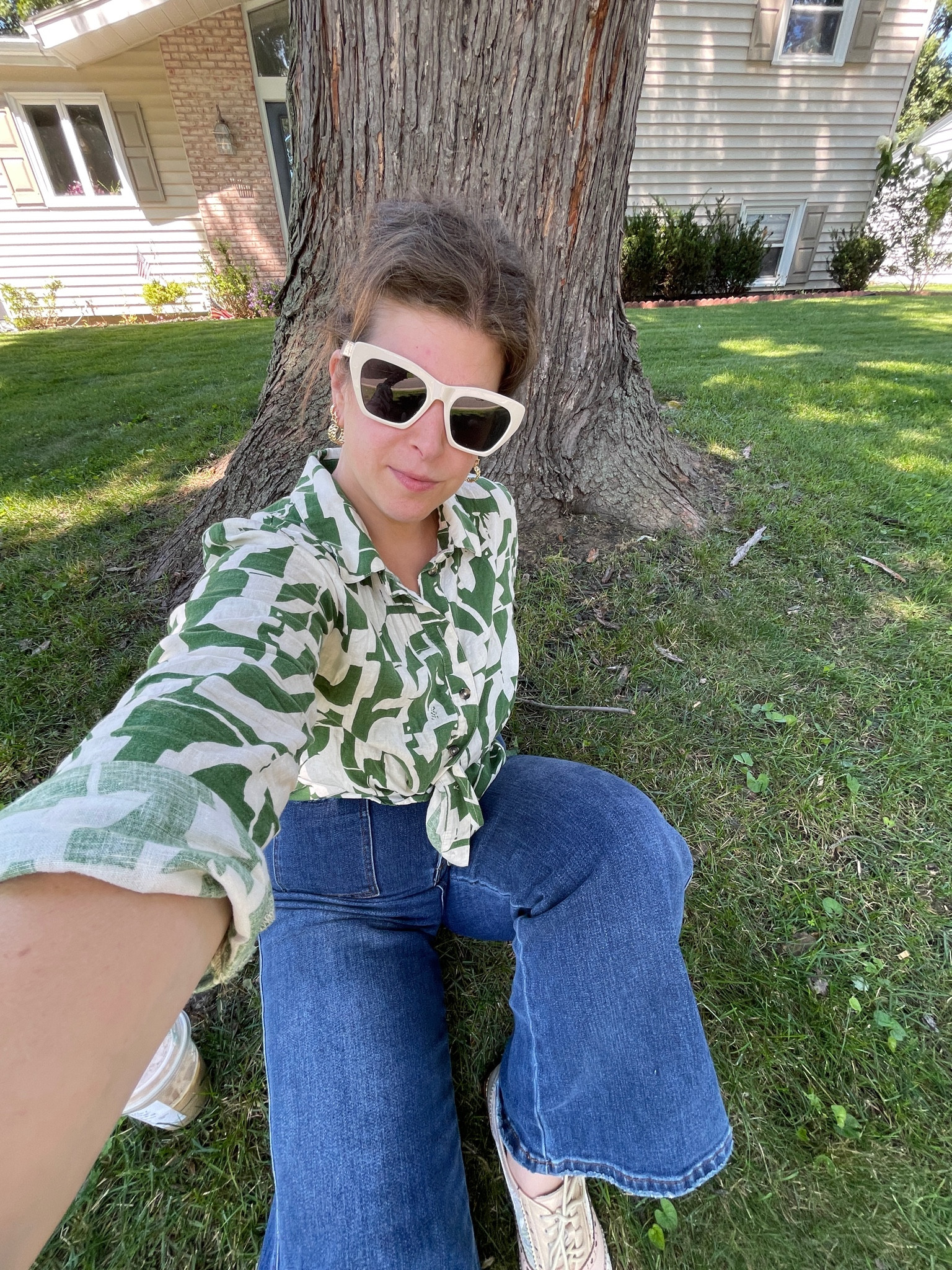 Loving this top tied with these button front jeans for a nod to the 70s



#LTKFindsUnder100 #LTKShoeCrush #LTKSeasonal