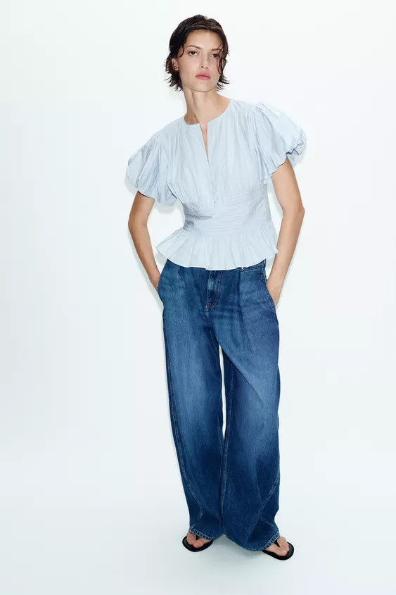BLUS MED STRÅVECK OCH PUFFÄRMAR | Zara US