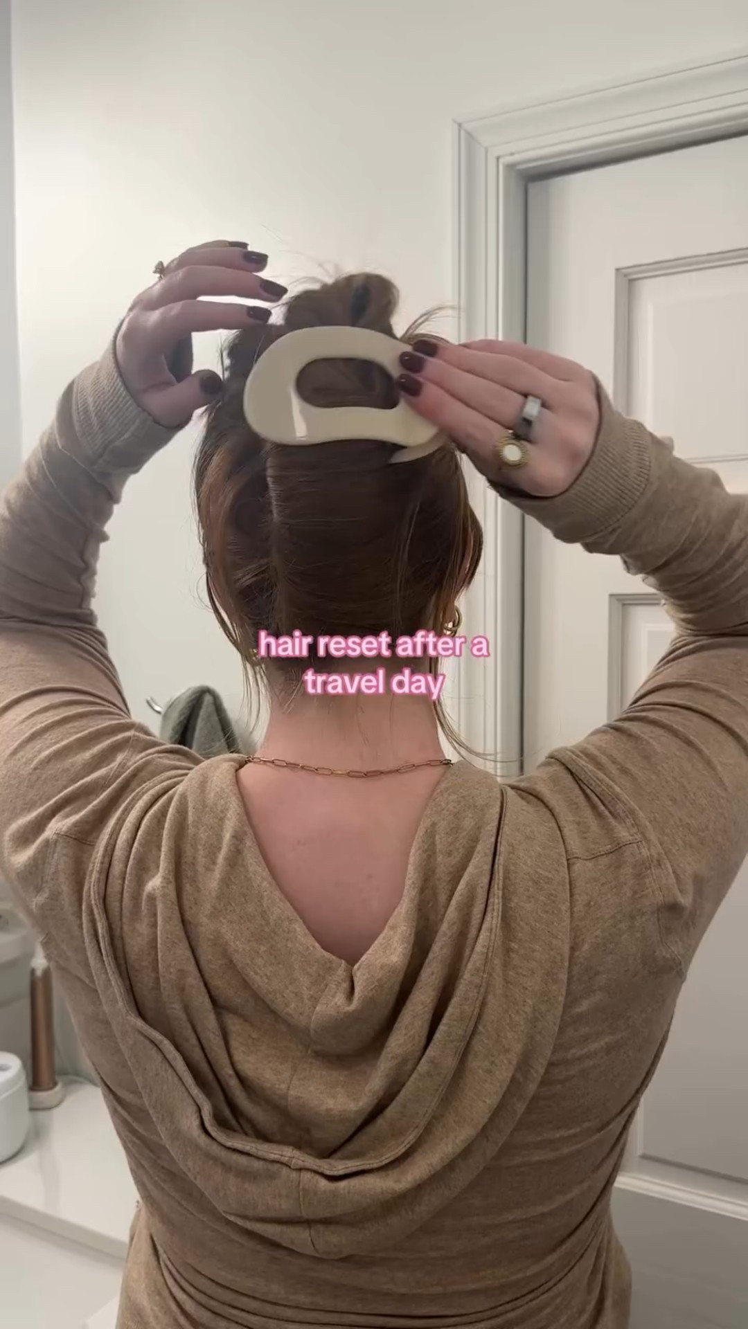 this hair reset was BEYOND needed after this travel day! ✨👩‍🦰😴

redhead hair routine, hair reset after travel, post travel hair, travel day hair reset, redhead hair care, natural red hair routine, frizzy hair after flying, airport hair fix, dry hair recovery, low effort hair reset, hair routine for redheads, soft hair routine, healthy hair habits, lived in hair, real life hair routine, beauty reset routine, travel recovery routine, hair wash day reset #redhead #redheadhair #hairreset #hairroutine #naturalredhead