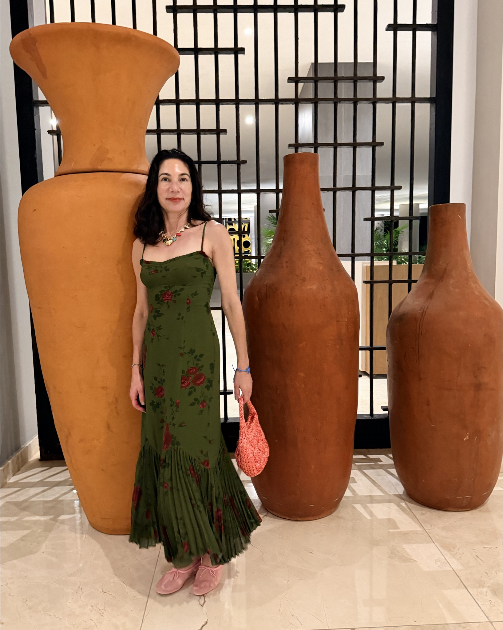 Fun tropical fit with pops of pink and rose

#LTKSeasonal #LTKHoliday #LTKootd