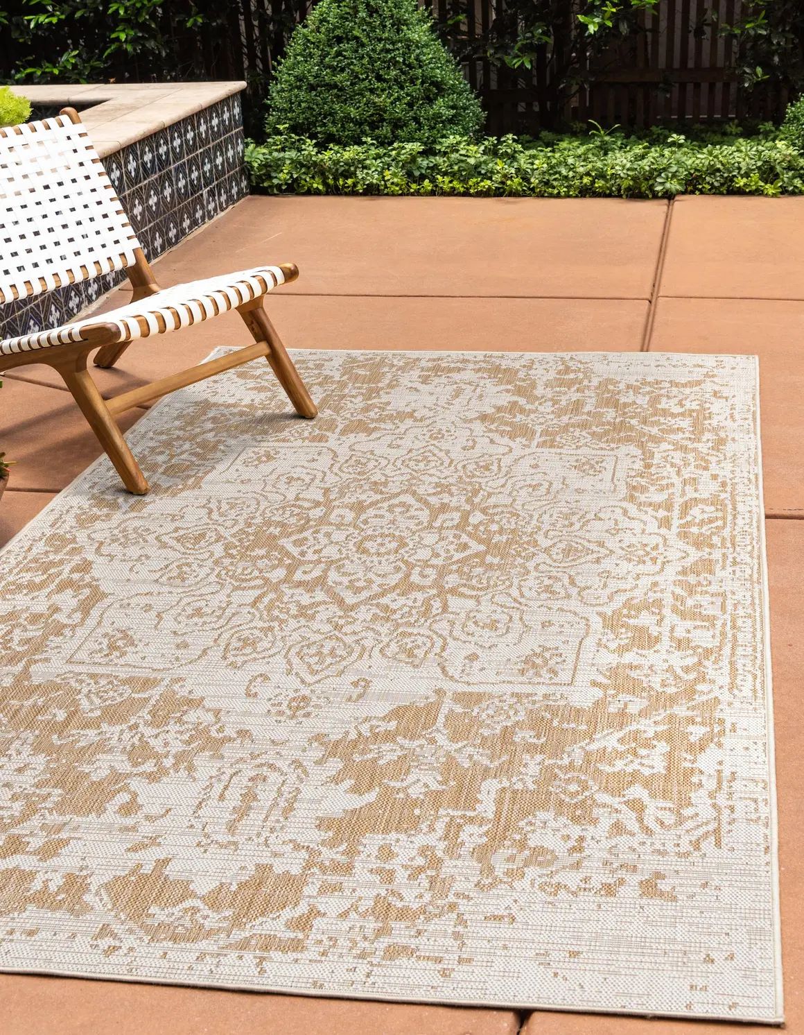 7' x 10' Jill Zarin Outdoor Rug | Rugs.com