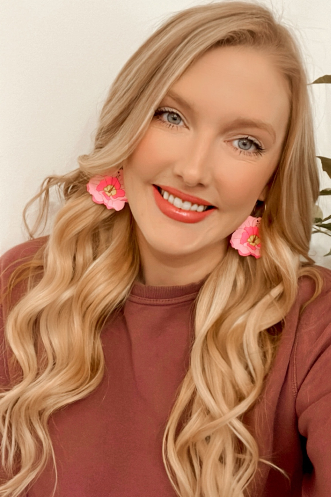 Super fun gift idea for the holidays! Absolutely loving these hand painted, sustainably source wood earrings! They have so many fun designs, and are beautifully crafted. #ad @lechicmiami #lechicmiami 

#LTKFindsUnder100 #LTKStyleTip #LTKGiftGuide