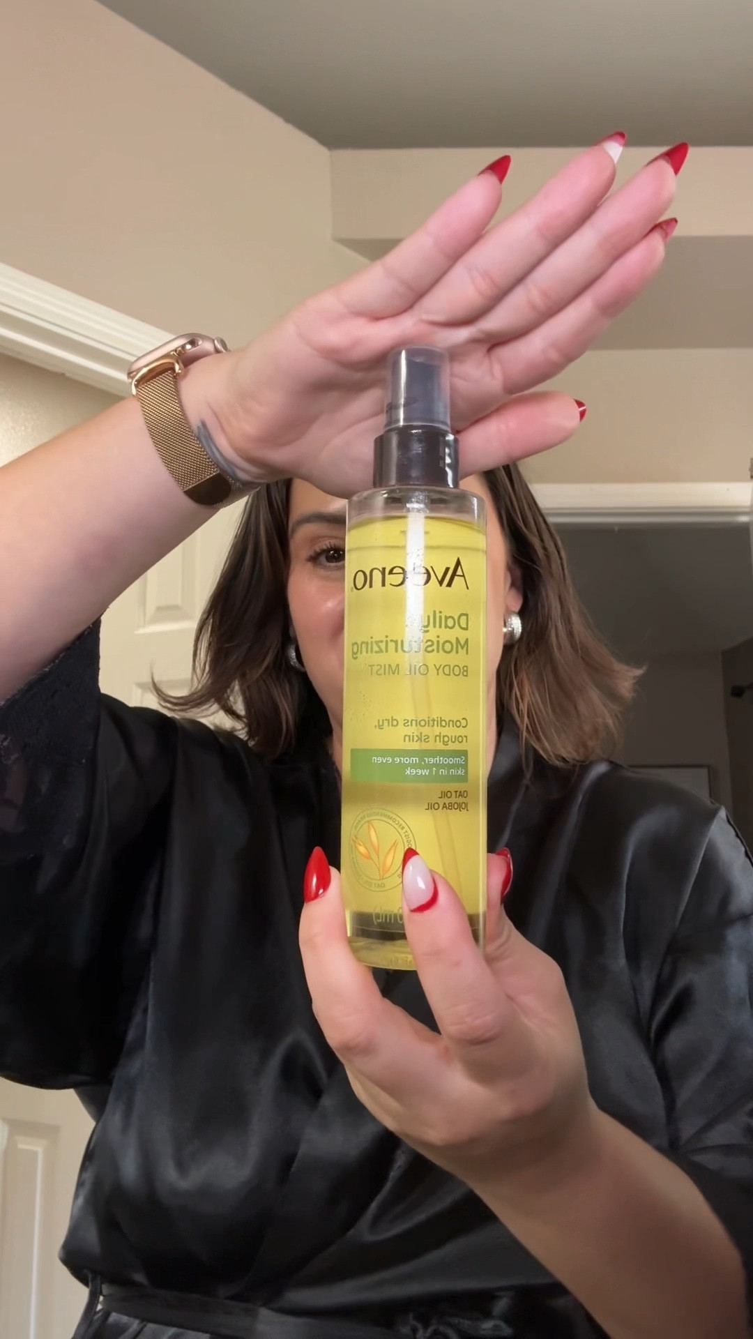 #ad 
Body oiling just got easier with this spray formula from @aveeno! I love this one because a little bit goes a long way.

#bodyoil #aveeno #skincare