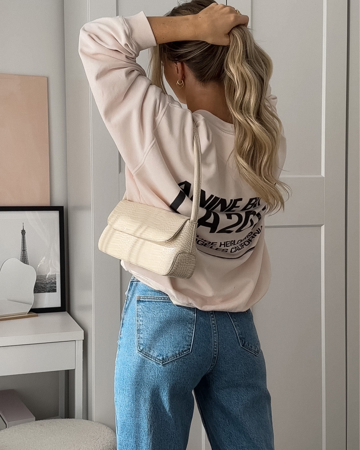 13/30 Days of Winter Outfit Ideas - jumper and the best pair of jeans ever, on tiktok https://www.tiktok.com/t/ZSLma9Av9/


#LTKaustralia #LTKSeasonal #LTKstyletip