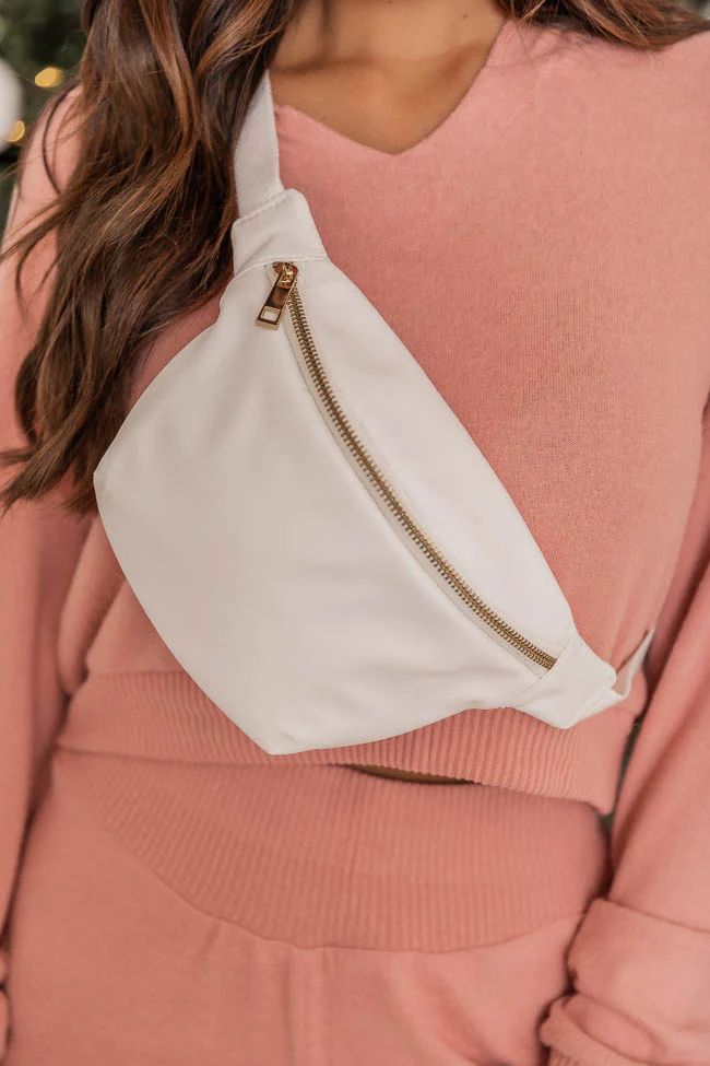 On The Go White Belt Bag | Pink Lily