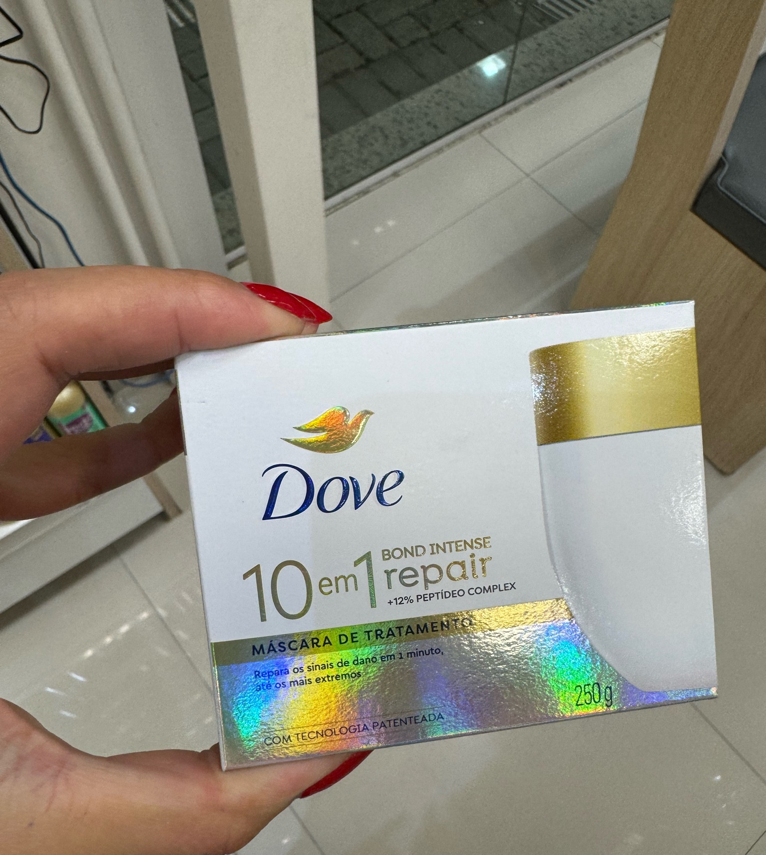 Dove Máscara Capilar de Tratamento Dove Bond Intense Repair
Indicada para todos os tipos de cabelo, especialmente para aqueles que necessitam de reparação intensiva de danos causados por processos térmicos, químicos ou ambientais.

#LTKbrasil #LTKwinter #LTKbeauty