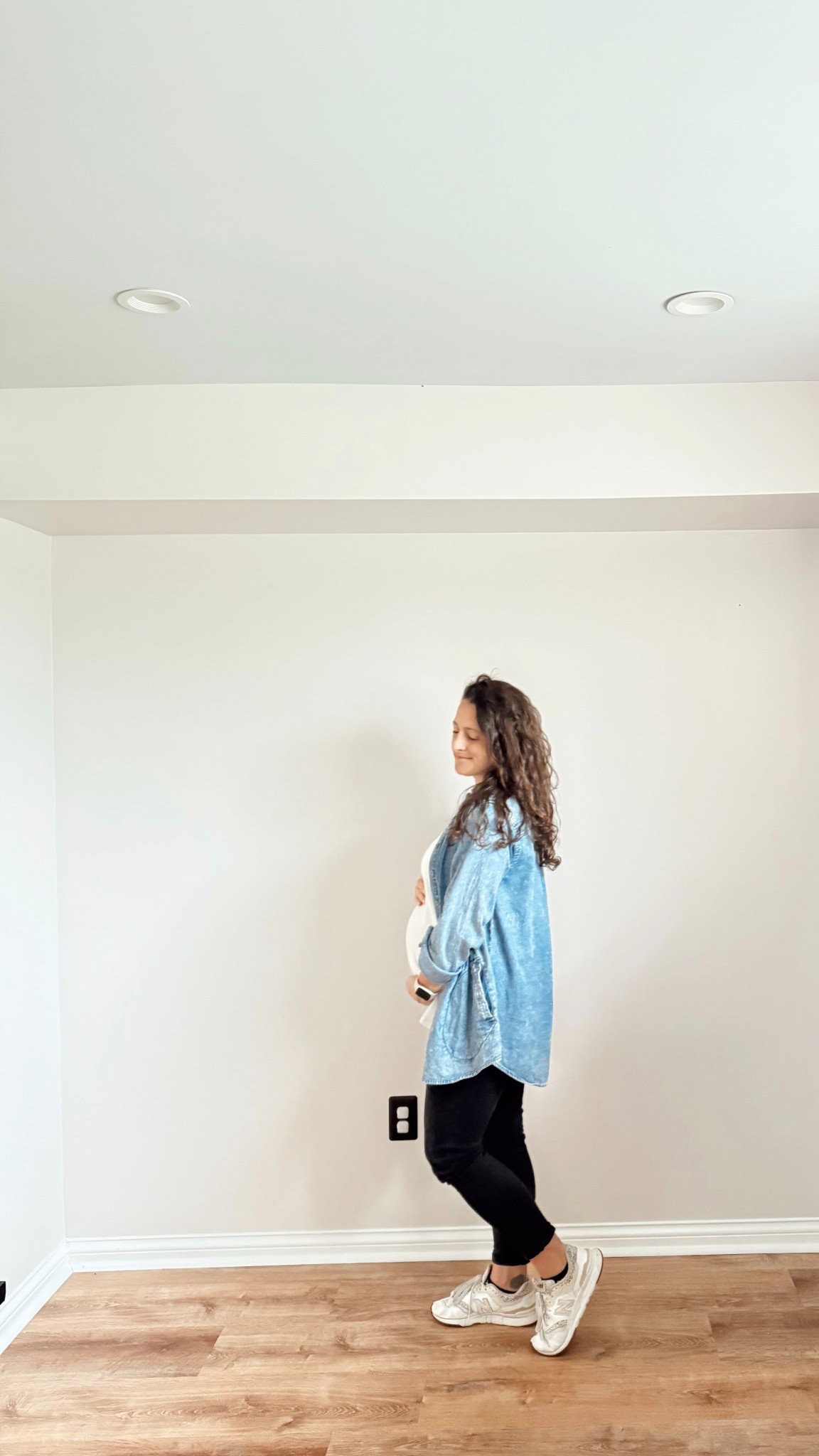 Comfy, classic, and totally bump-friendly 🤰✨
Living in my Motherhood Maternity jeans, pairing them with SHEIN maternity tops, a thrifted button-down for an effortless layer, and finishing it off with my go-to New Balances. Perfect for that laid-back, timeless everyday look. 🩵

https://rstyle.me/+xZhrx3LHmXmp79JzpgVW9w

#BumpStyle #MaternityOOTD #LTKStyle

#LTKBump #LTKFamily #LTKStyleTip