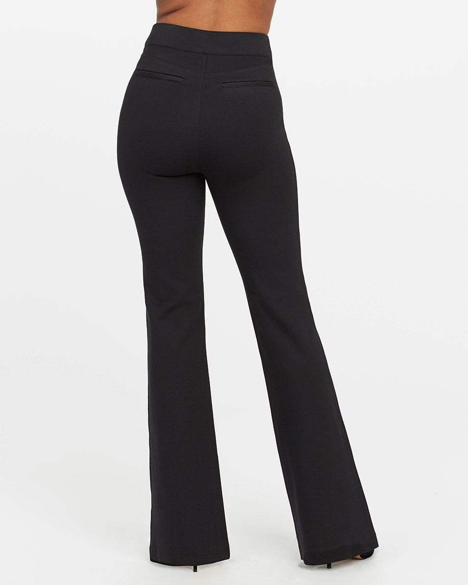 The Perfect Pant, Hi-Rise Flare
       
        $148.00
        Available in Black and Navy! | Spanx