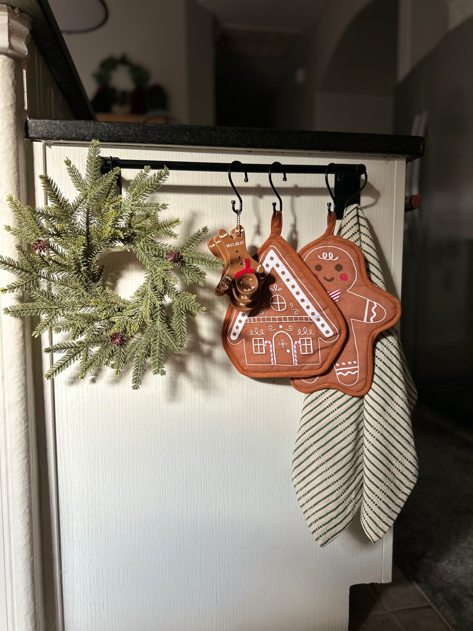 My little kitchen rack! 🎄♥️🎅⭐️

#LTKHoliday #LTKHome #LTKSeasonal