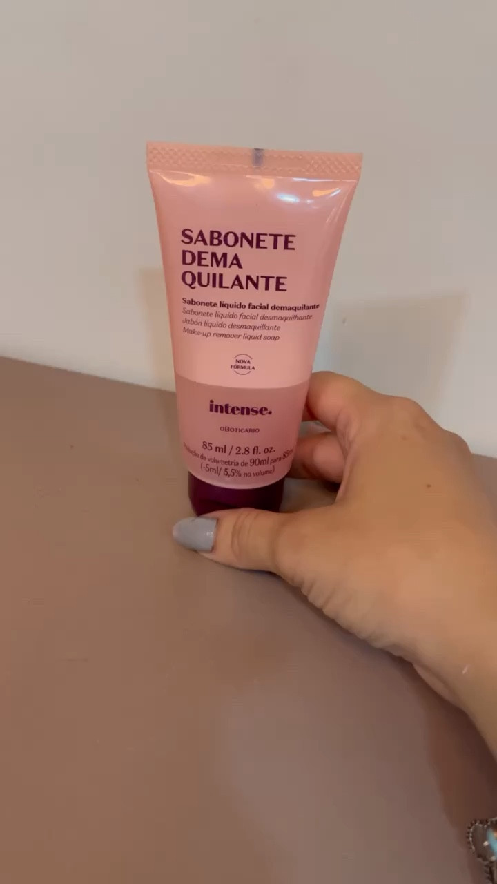 Vem ver esse sabonete demaquilante  que hidrata e nao deixa a pele ressecada #skincare #boticario #demaquilante #limpezadepele #boticario @lrkbrasil #teorianaptaticaltk #CreatorNovemberLTK

#LTKCyberWeek #LTKsalealert #LTKVideo