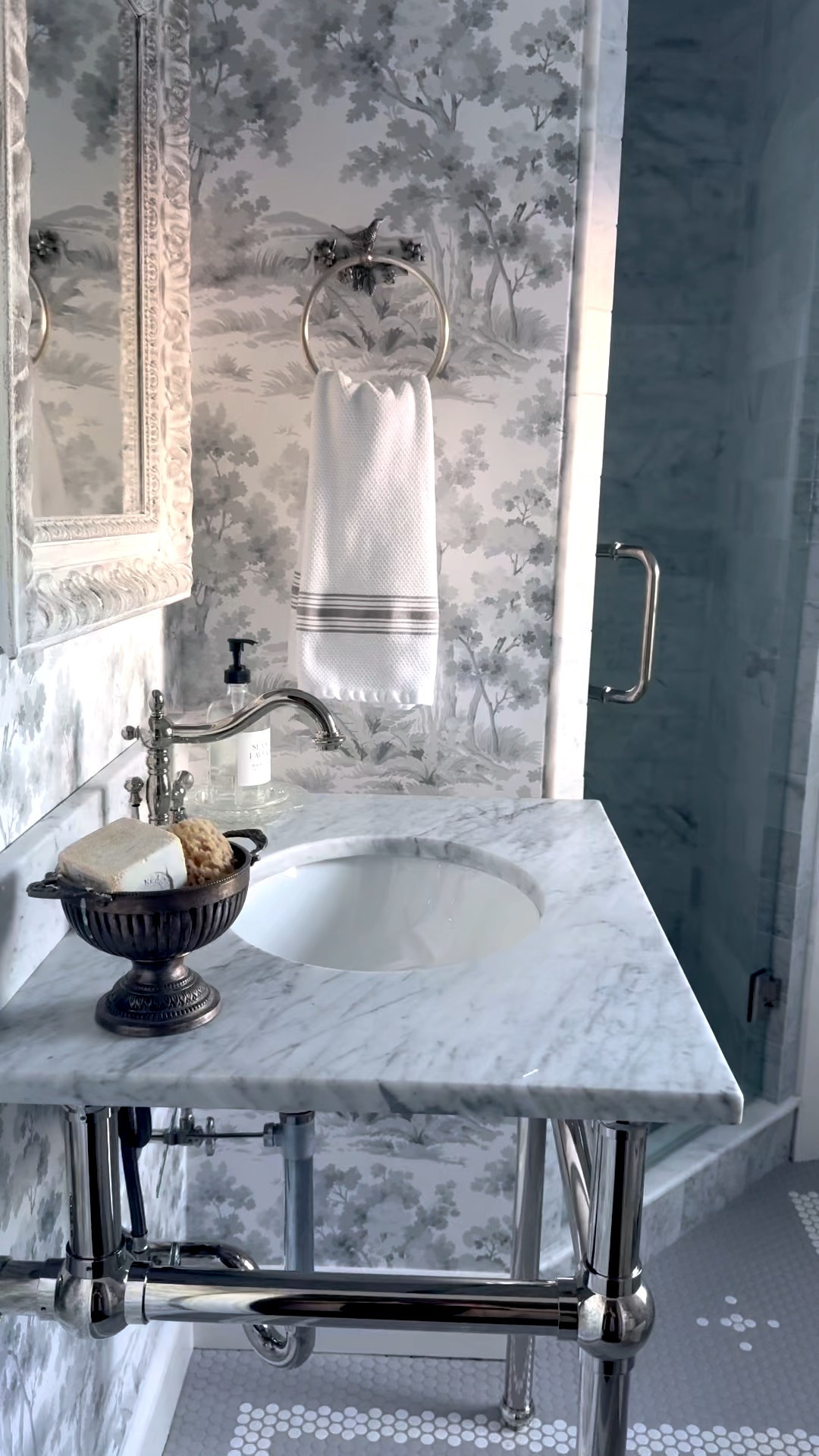 Transforming our guest bath into a French-inspired retreat 🤍 Think soft grays and natural tones, vintage-style decor, elegant hardware, and charming accessories that make this space feel like a European escape. Everything you see is linked so you can shop the look and create your own French cottage bathroom at home.