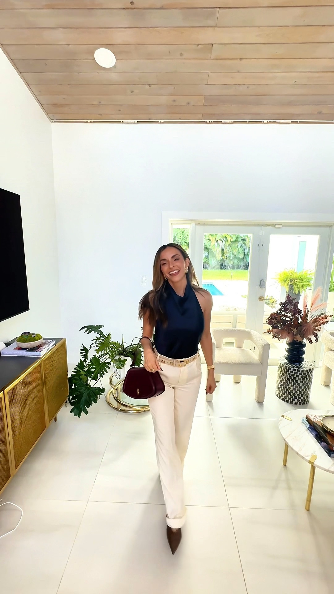 Old Money Elegance Outfit 🤍
Classic and timeless — tailored trousers paired with a sleek navy halter top.
Elevated with a chic Aurem Collective belt, Tony Bianco kitten heels, and a structured Bordeaux handbag for that rich-girl vibe.
Minimal gold accents from studs and a watch tie the look together perfectly.

#LTKSeasonal #LTKParties #LTKStyleTip