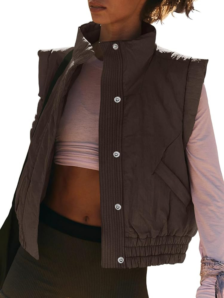 Tankaneo Womens Cropped Puffer Vest Lightweight Quilted Jacket Sleeveless Button Down Fall Winter... | Amazon (US)