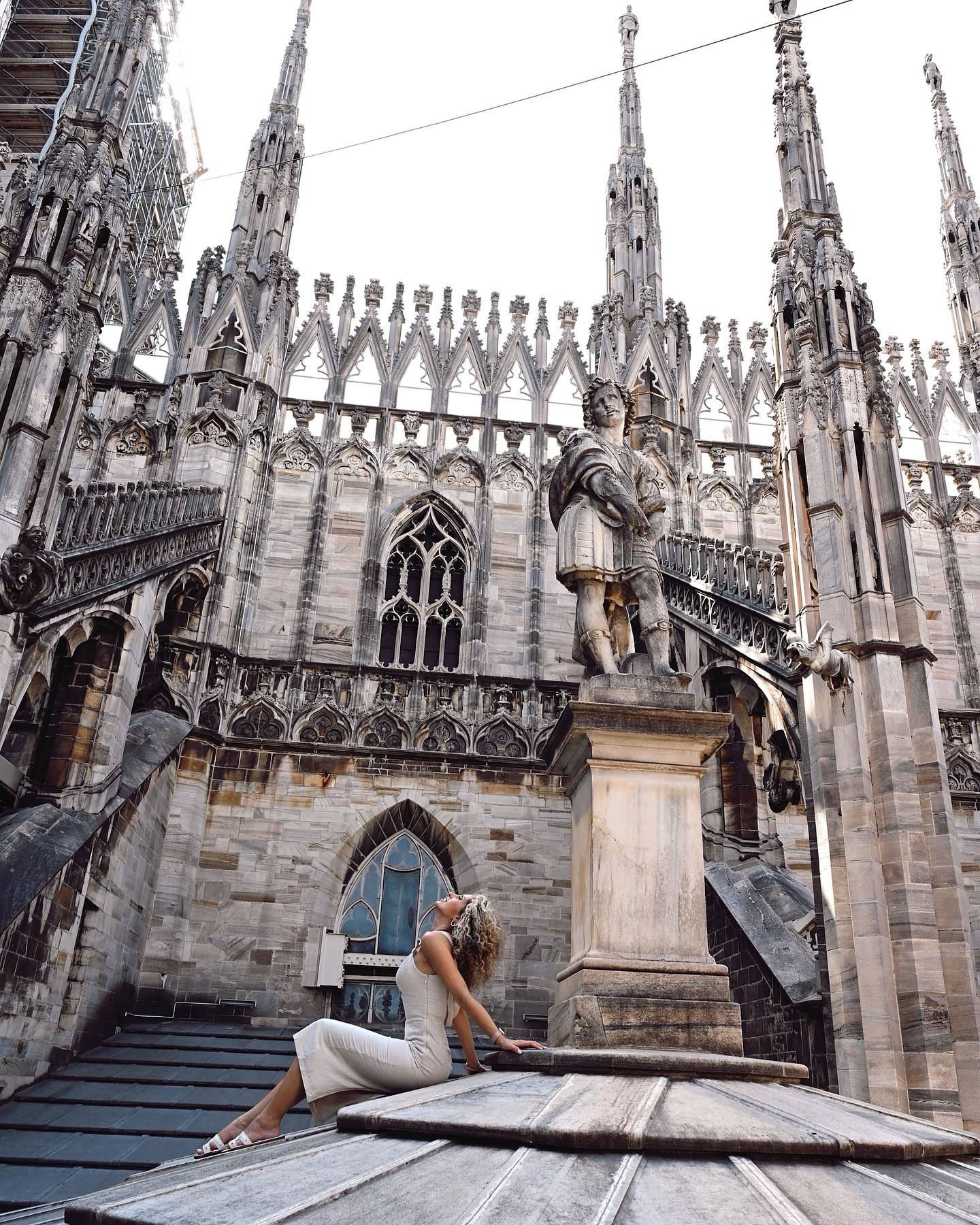 Lost in awe at the majestic Duomo di Milano - a true icon of Milan’s history and architectural splendor. 🏰✨ 🇮🇹

#DuomoDiaries #MilanMarvels #travel #fashion #travelitaly #italydestination #italyvacation