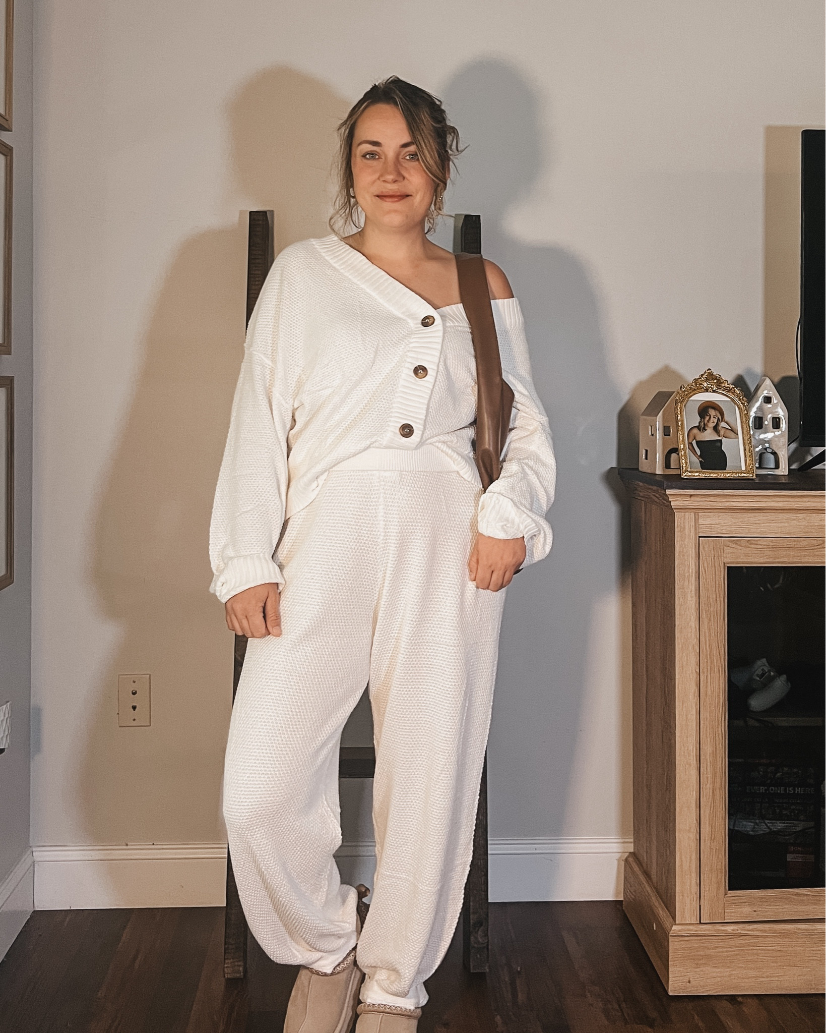 The comfiest set from amazon for fall. A great free people inspired set. Love how soft it is, wearing with my favoriting inspired shoes. 



Wedding guest dress, swimsuit, white dress, outdoor furniture, travel outfit, country concert outfit, maternity, summer dress, sandals, coffee table, shorts, bedding,

#LTKStyleTip #LTKFindsUnder50 #LTKSaleAlert
