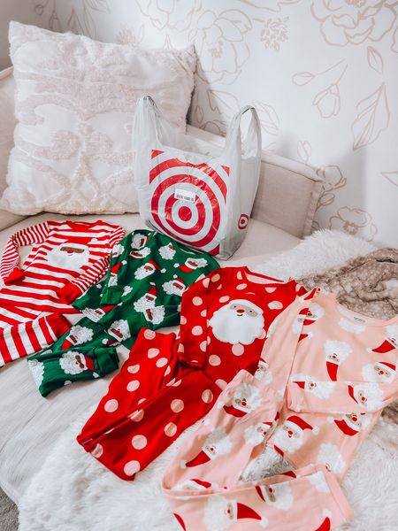 #AD Matching holiday pajamas for the little ones? immediately YES! @Carter's Just One You, exclusively at @Target, has the cutest and coziest holiday PJs to make family nights extra special. They come in a pack of 2 for babies up to 10 years old so all the kiddos in the family can match! #Target #TargetPartner #carters #cartersJustOneYou

#LTKbaby #LTKHoliday #LTKkids