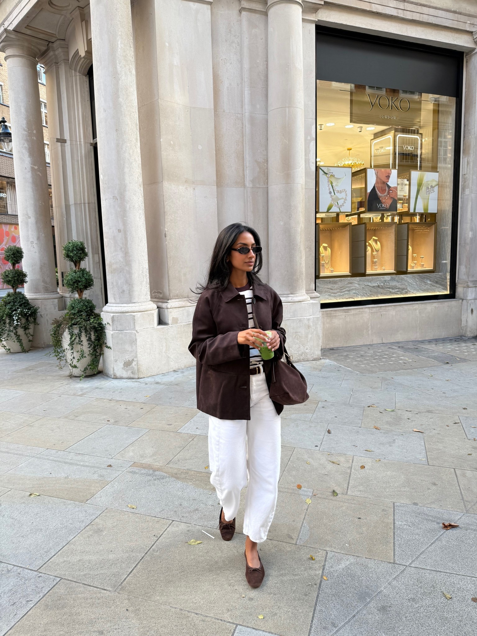 Brown suede , white jeans , brown blazer , suede , autumn look , cos tshirt , barrel leg jeans , tapered jeans 

#LTKstyletip #LTKuk #LTKjeans