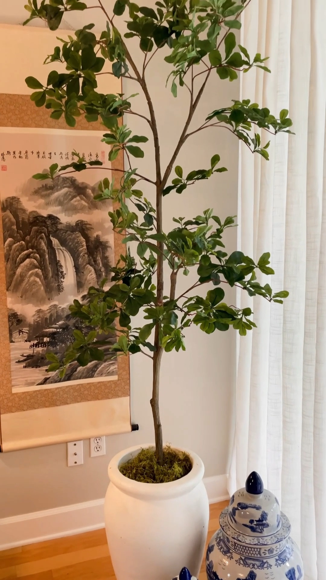 Gorgeous faux tree! So realistic! Back in stock! 

#LTKhome #LTKVideo