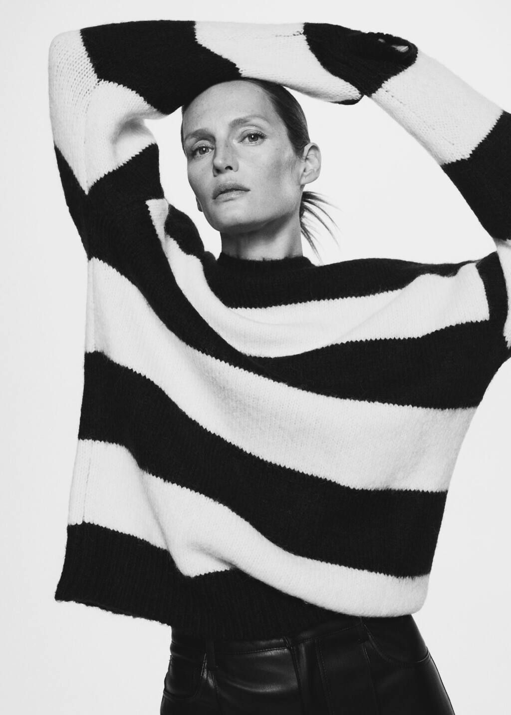 Stripe-print sweater with Perkins neck | MANGO (UK)