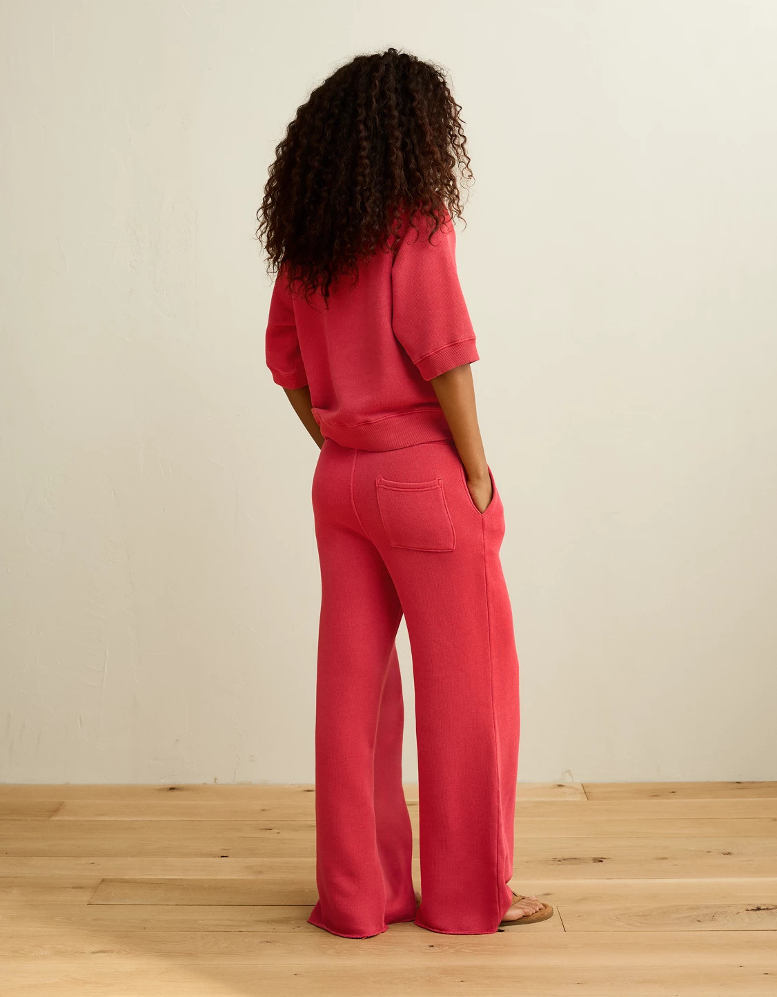 AE Campus Low-Rise Wide-Leg Sweatpant | American Eagle Outfitters (US & CA)