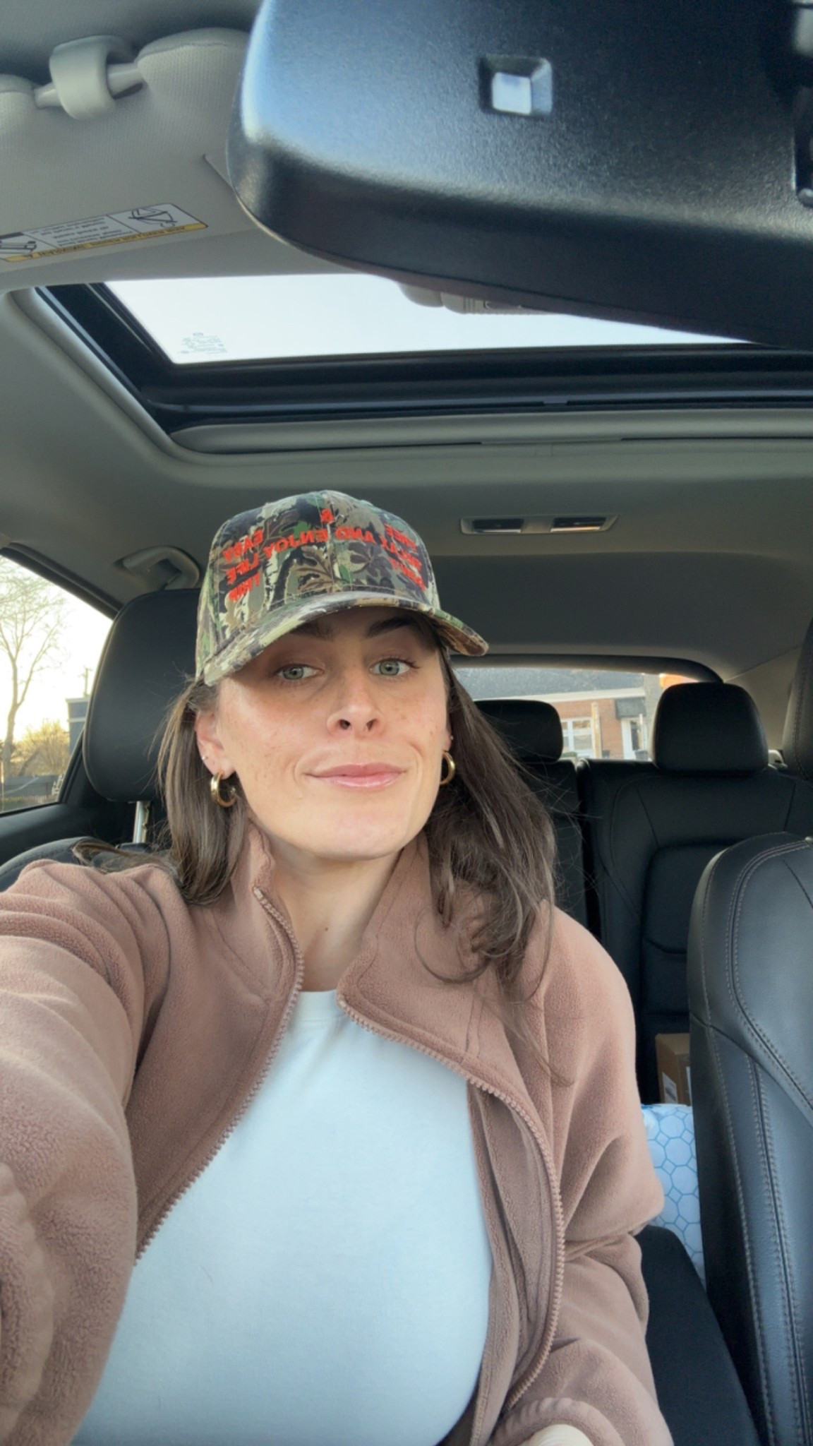 I love a good hat 🧢 #donttrip 