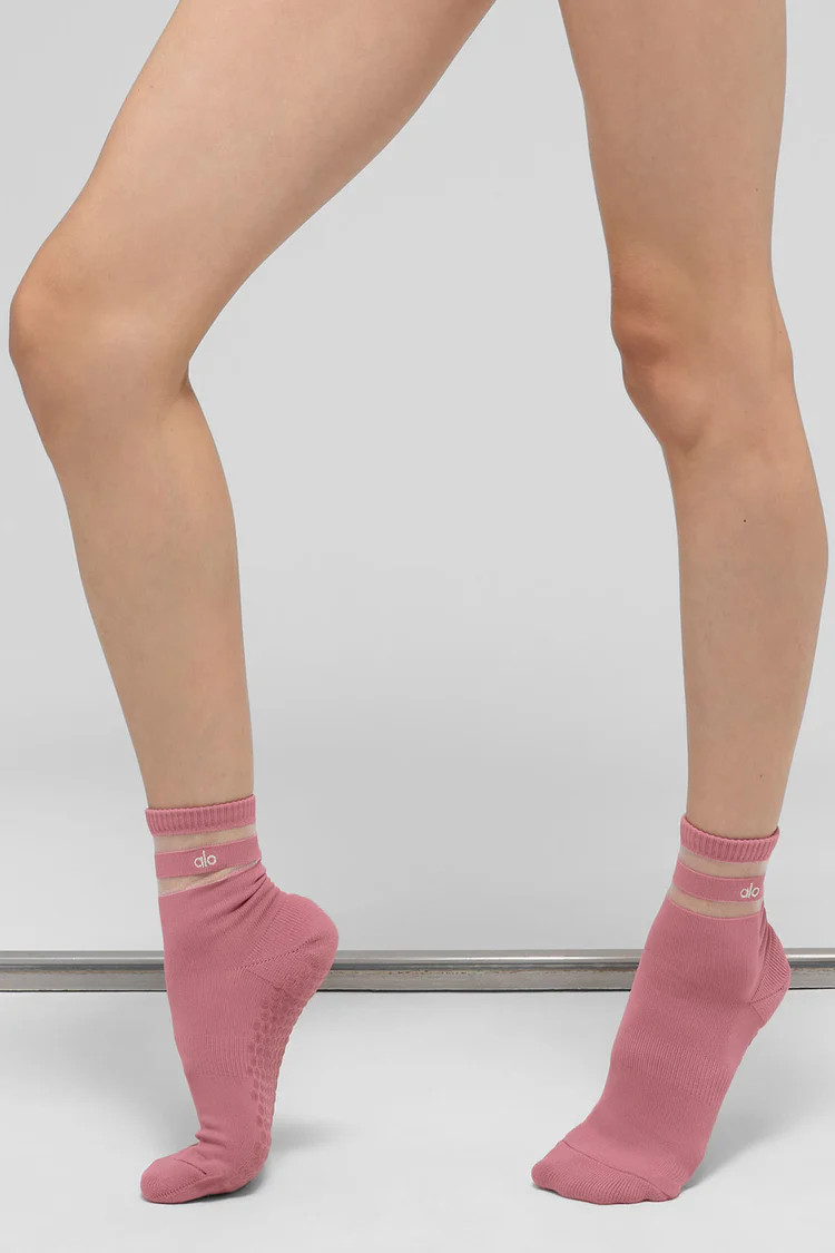 Women's Pulse Grip Sock - Pink Wild Rose | Alo Yoga (US)