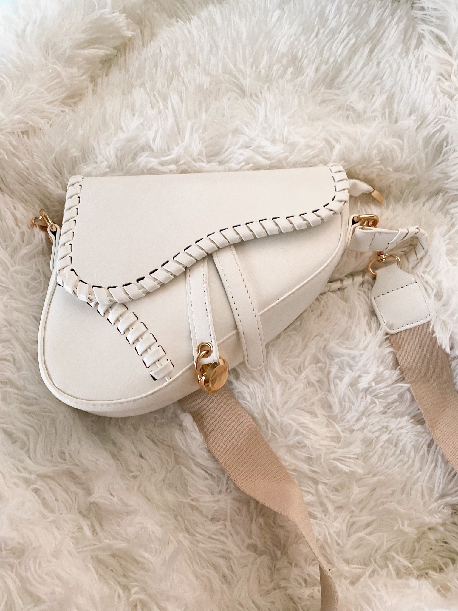 one of my favorite amazon purses ✨ dior dupe 

#LTKitbag #LTKunder50 #LTKbeauty