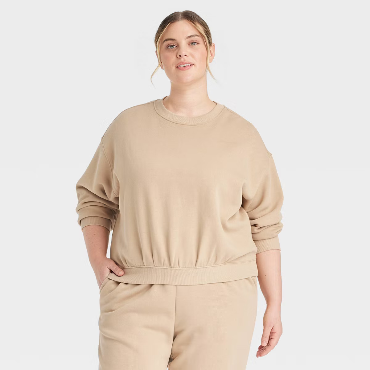 Women's Leisure Studio Pullover Sweatshirt - Universal Thread™ | Target